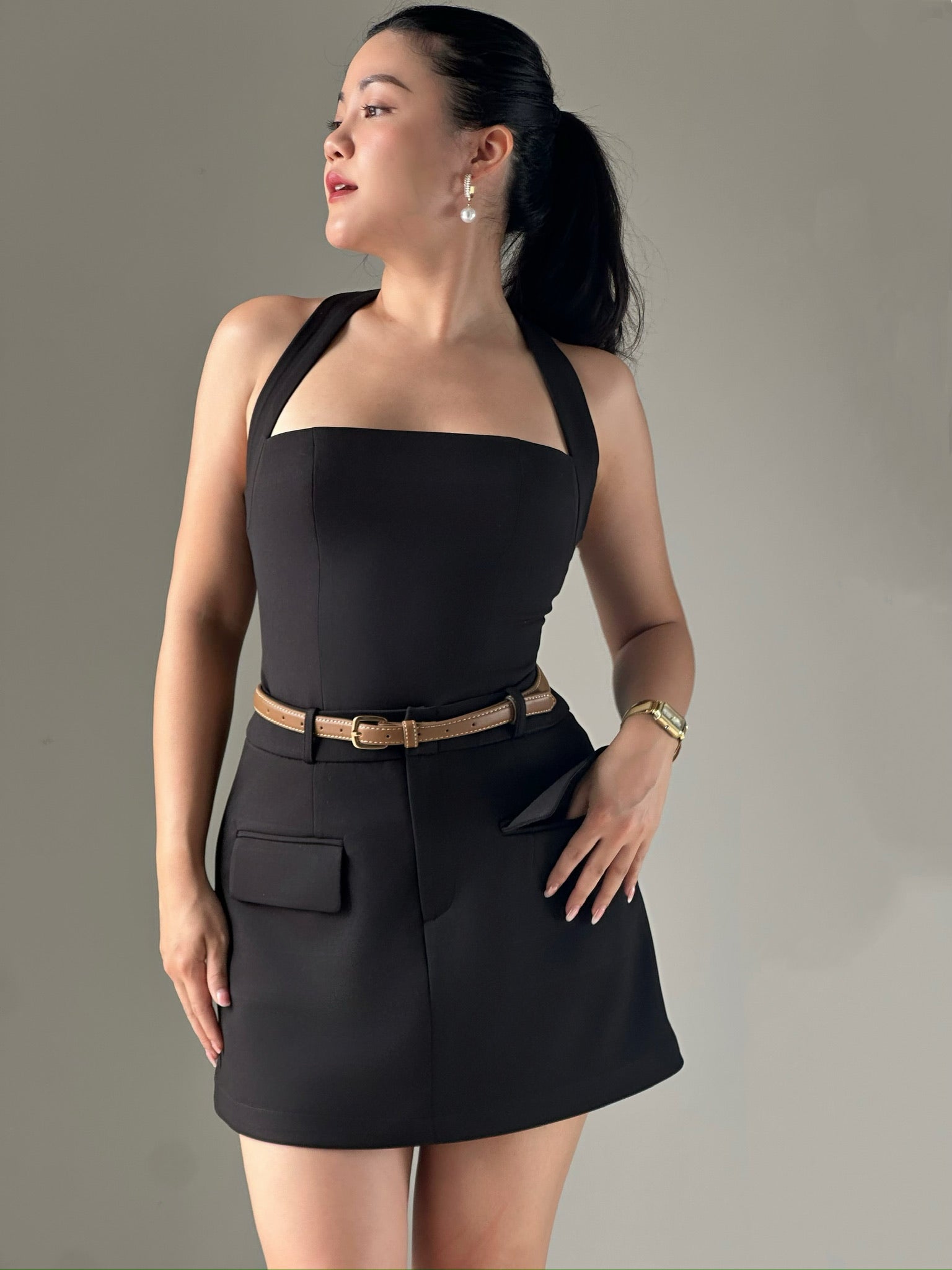 HALTER SQUARE TOP