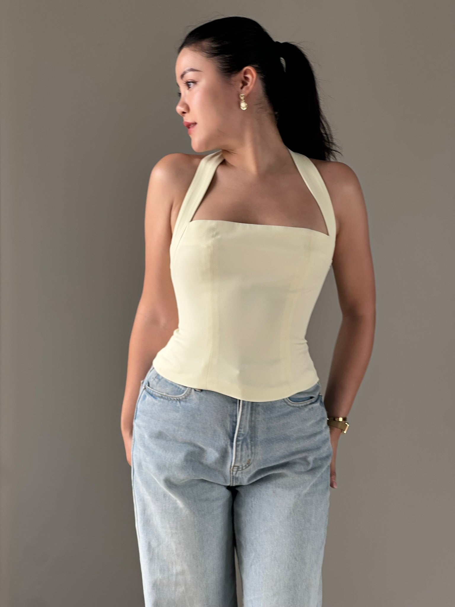 HALTER SQUARE TOP