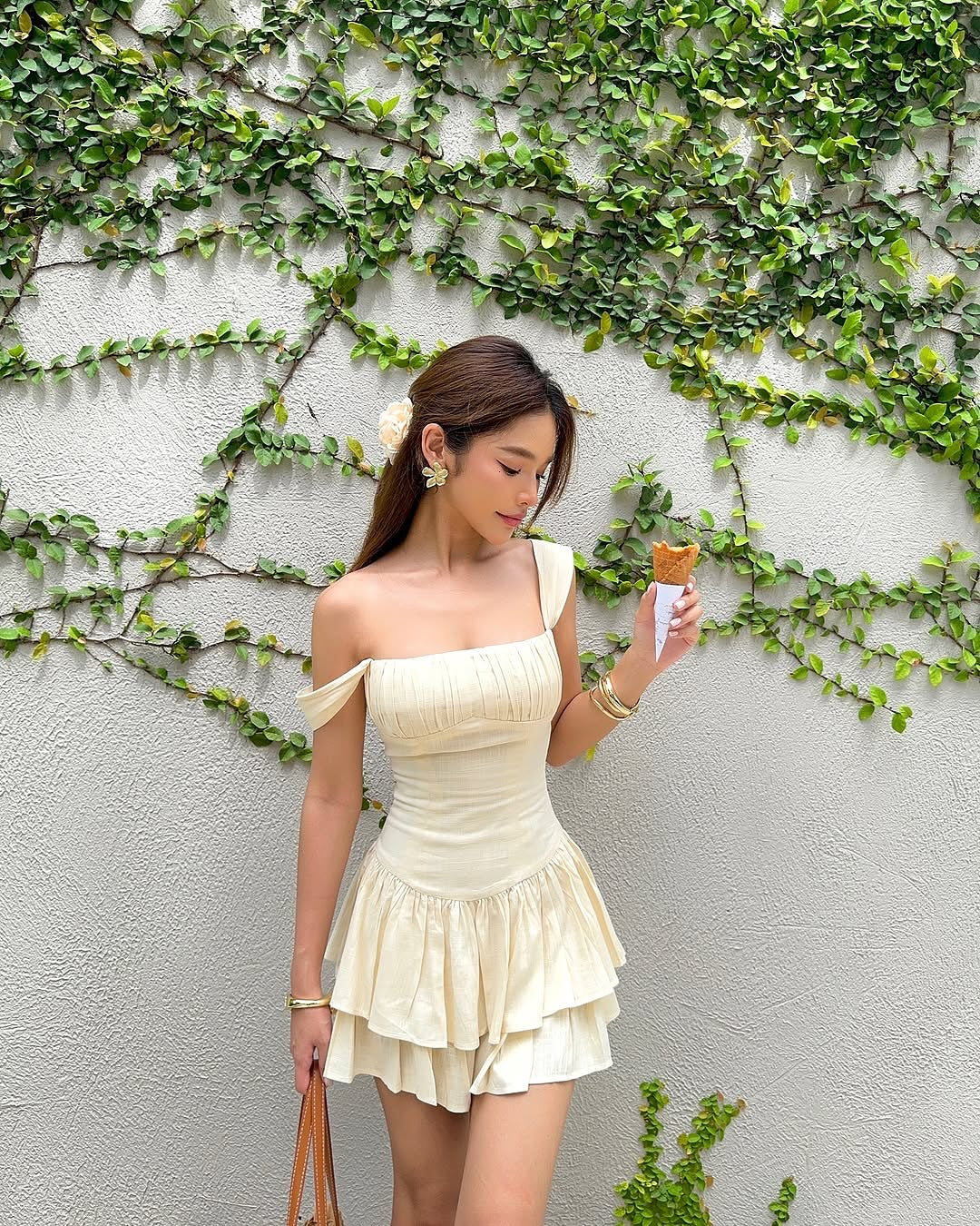 Love how k. @pingvibes styles our best selling Sicily Mini Dress 🤍🐚#rvsicilyminidress 2,990.-
