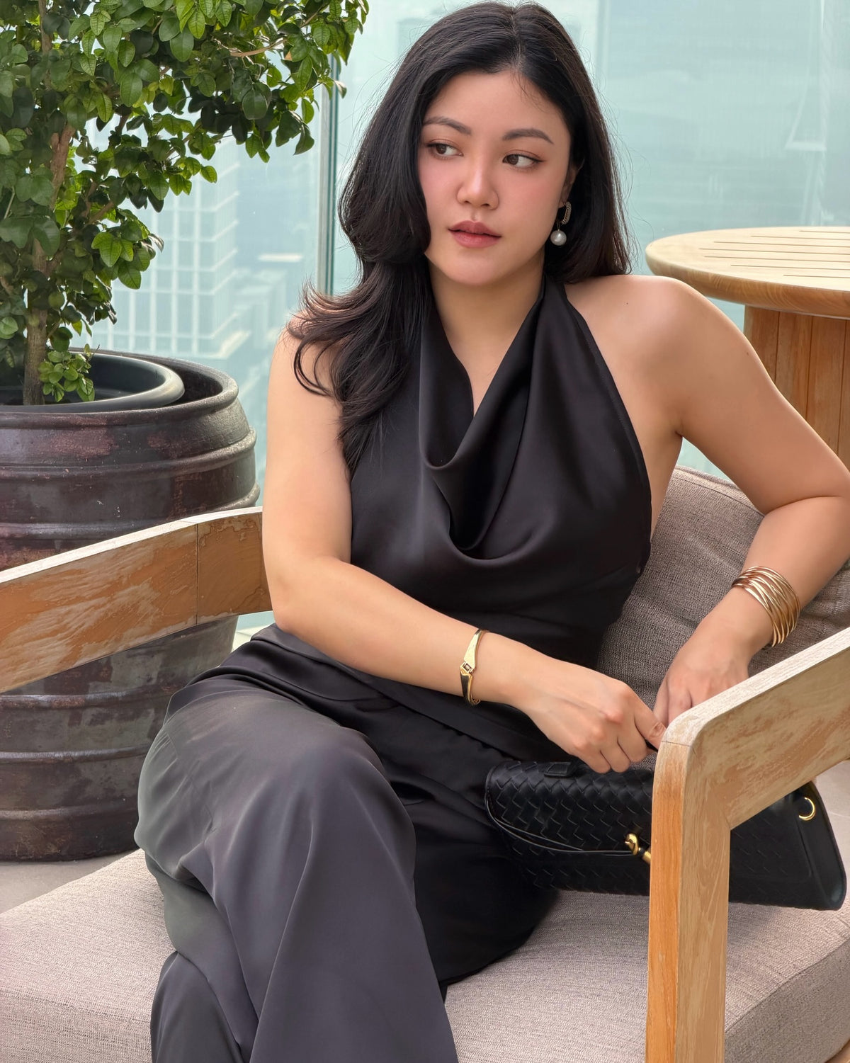 Soft drape. Sharp presence.A black set that hugs gently and flows freely 🖤✨ Satin Cowl neck top〰️ Price: 1,590.-〰️Col...