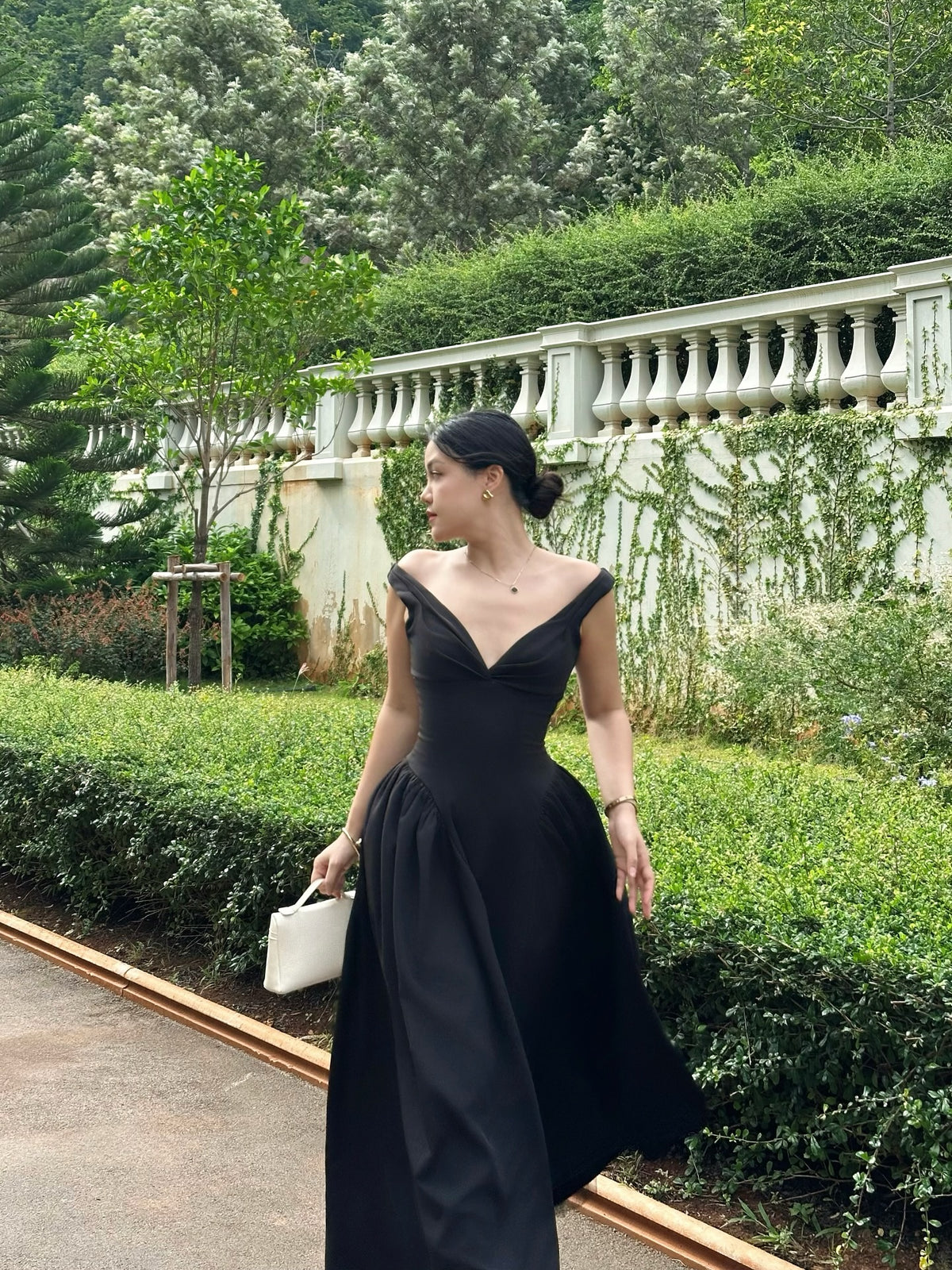 Vivienne maxi dress is now available via Lazada, Shopee 🦋#rvviviennemaxidress