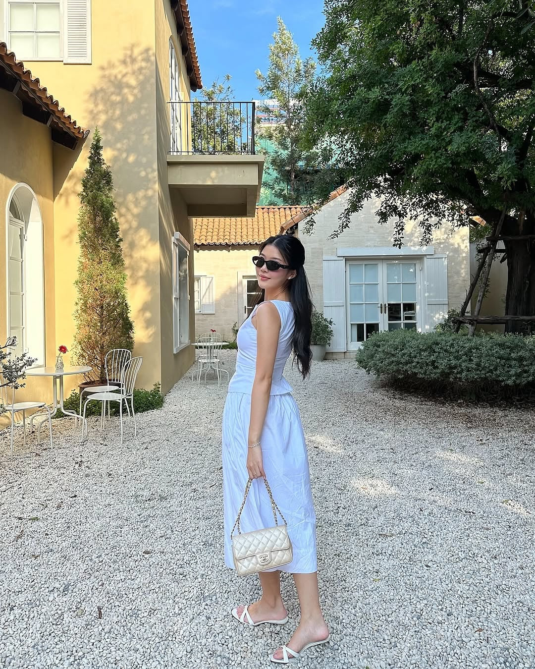 Spotted k. @yanisa._ in Lady set 🤍#rvladyboatnecktop #rvladyclassicskirt