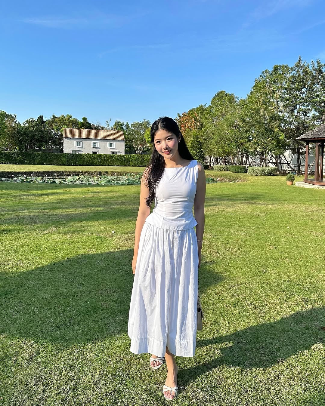 Spotted k. @yanisa._ in Lady set 🤍#rvladyboatnecktop #rvladyclassicskirt