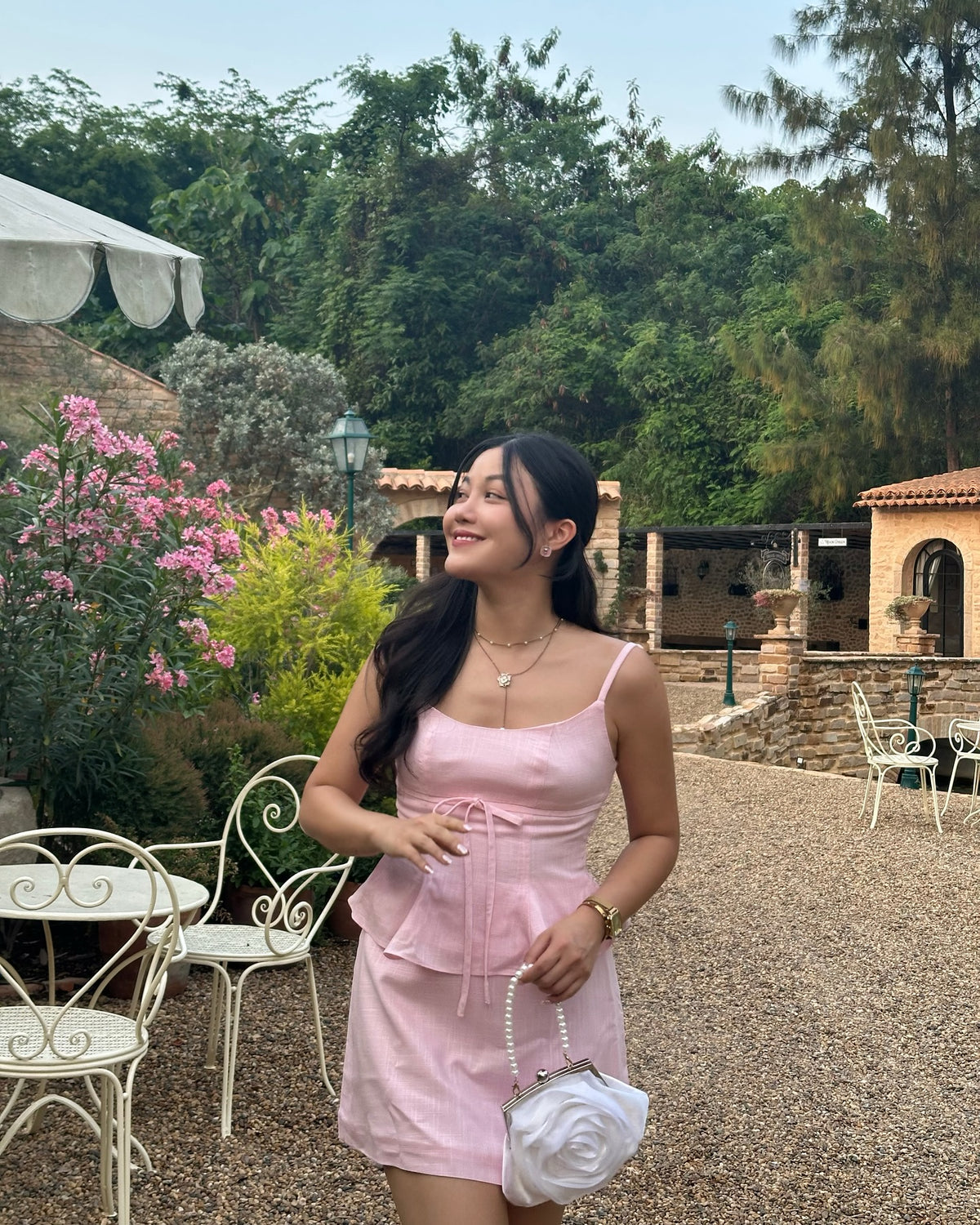 Amélie set in peonies 🌸〰️ Amélie top 1,890.-〰️ Amélie skirt 1,590.-#rvamelietop #rvamelieskirt