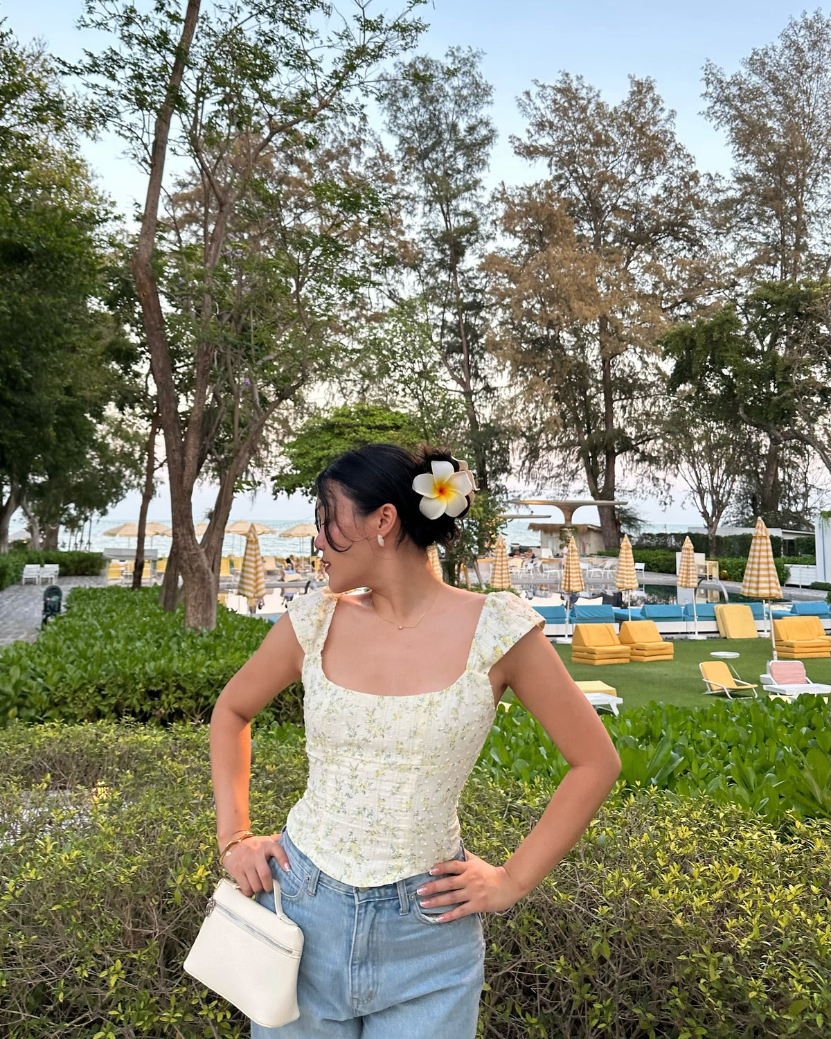 In the mood for sunshine ☀️🌸 Wildflower top〰️price: 1,590〰️ size:Xs - bust 31 waist 25S - bust 33 waist 27M - bust 35...