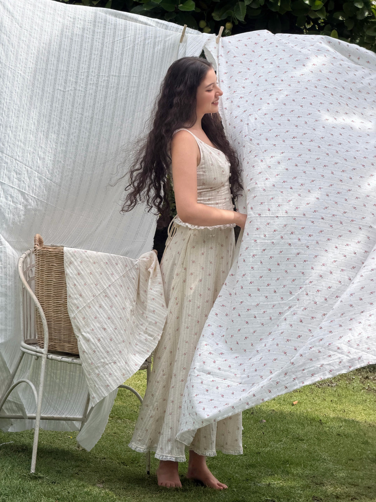 The Rosette Set 🌸 Lightweight cotton, effortless femininity, and endless summer days.🧺 Rosette set〰️ Price: Top 2,790...