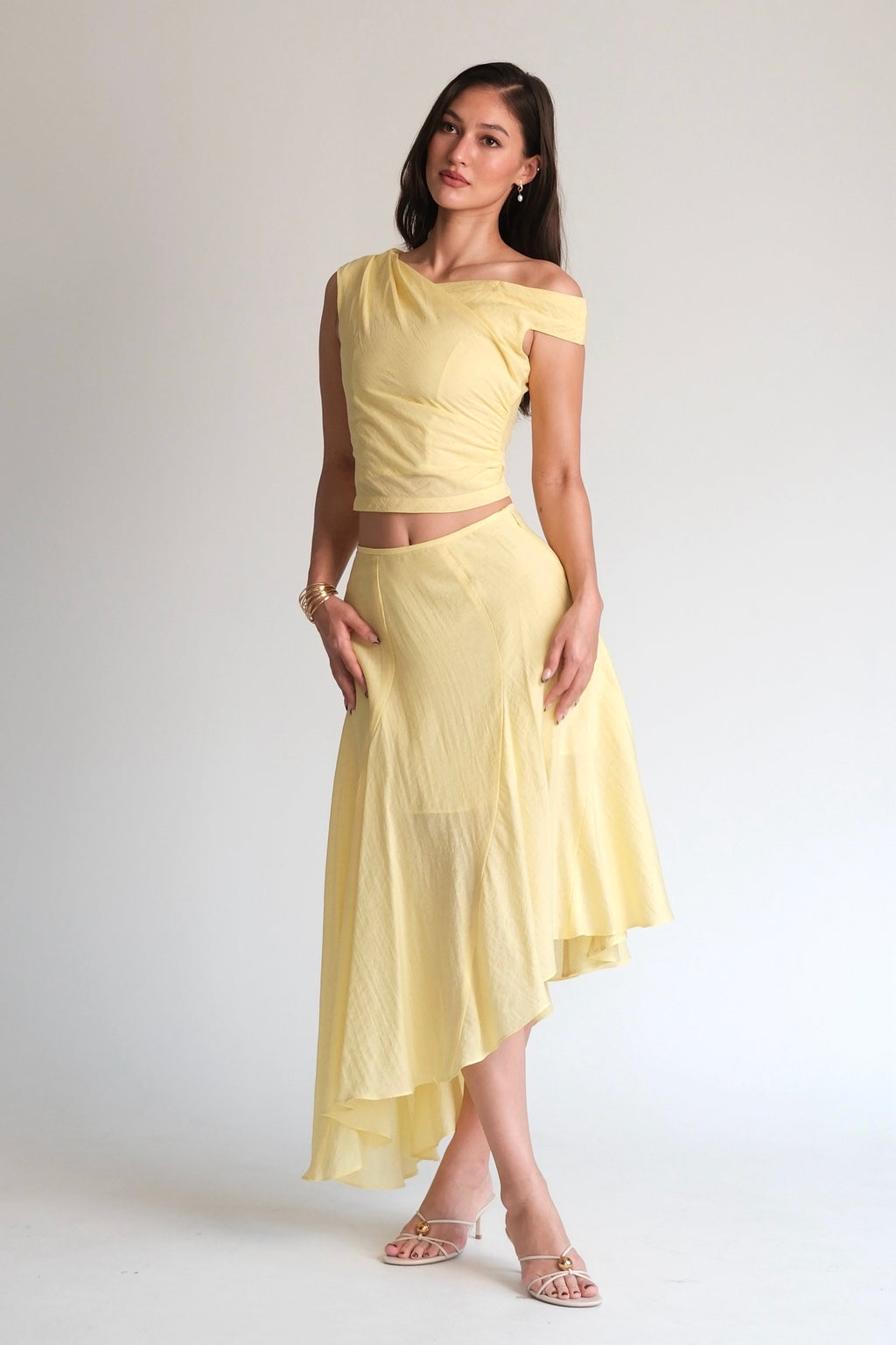 Asymmetric Top Yellow