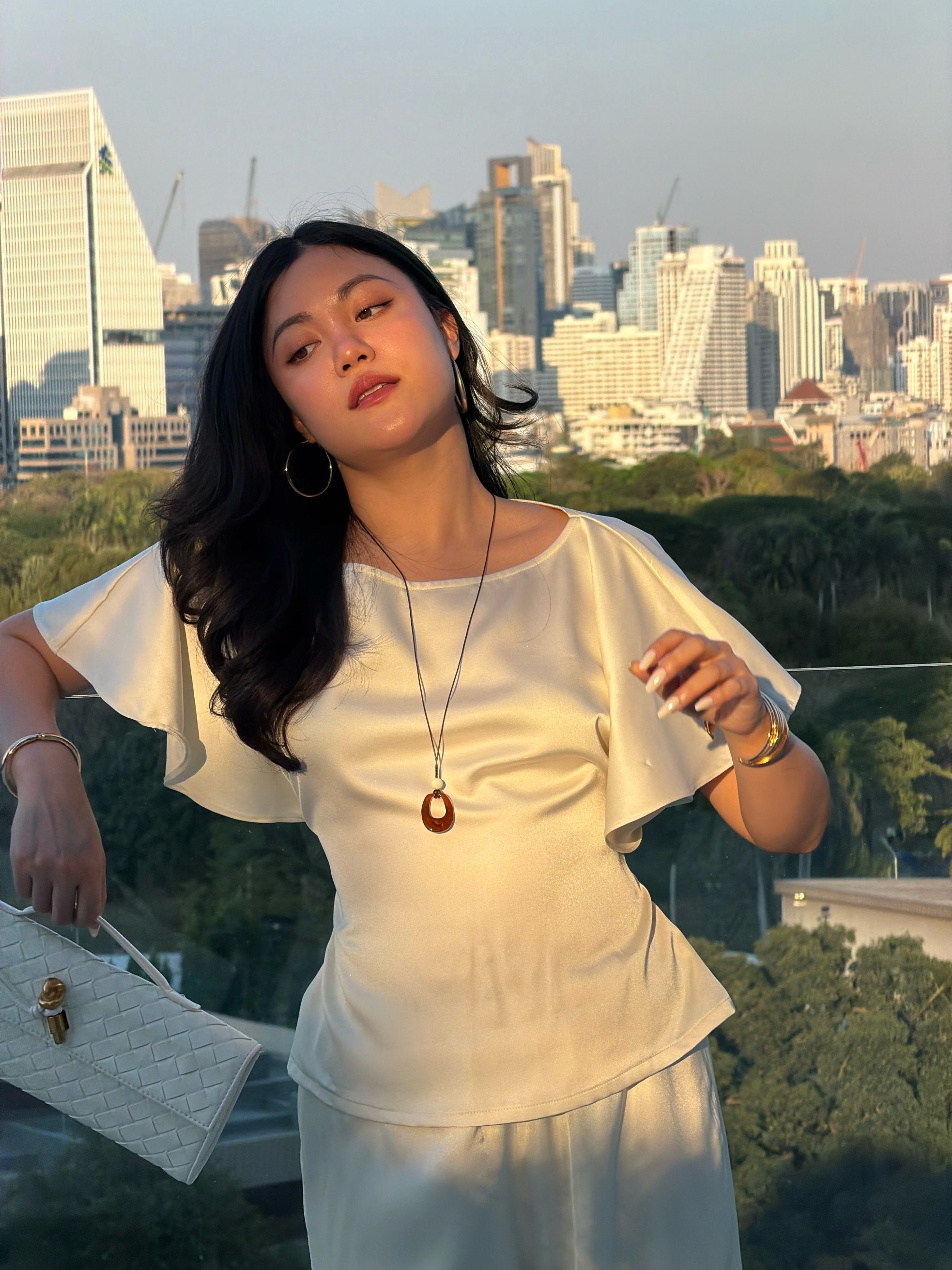 [Pre-Order] Satin Bat Sleeve Top