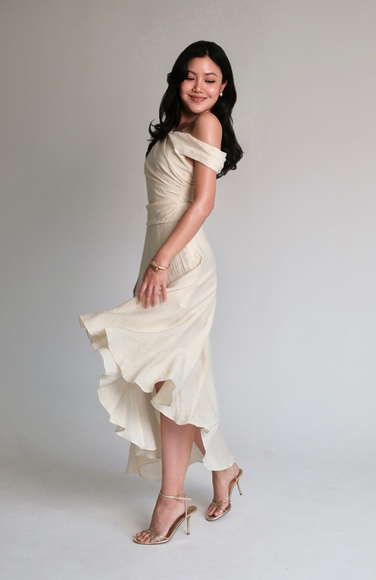 Asymmetric Skirt Cream