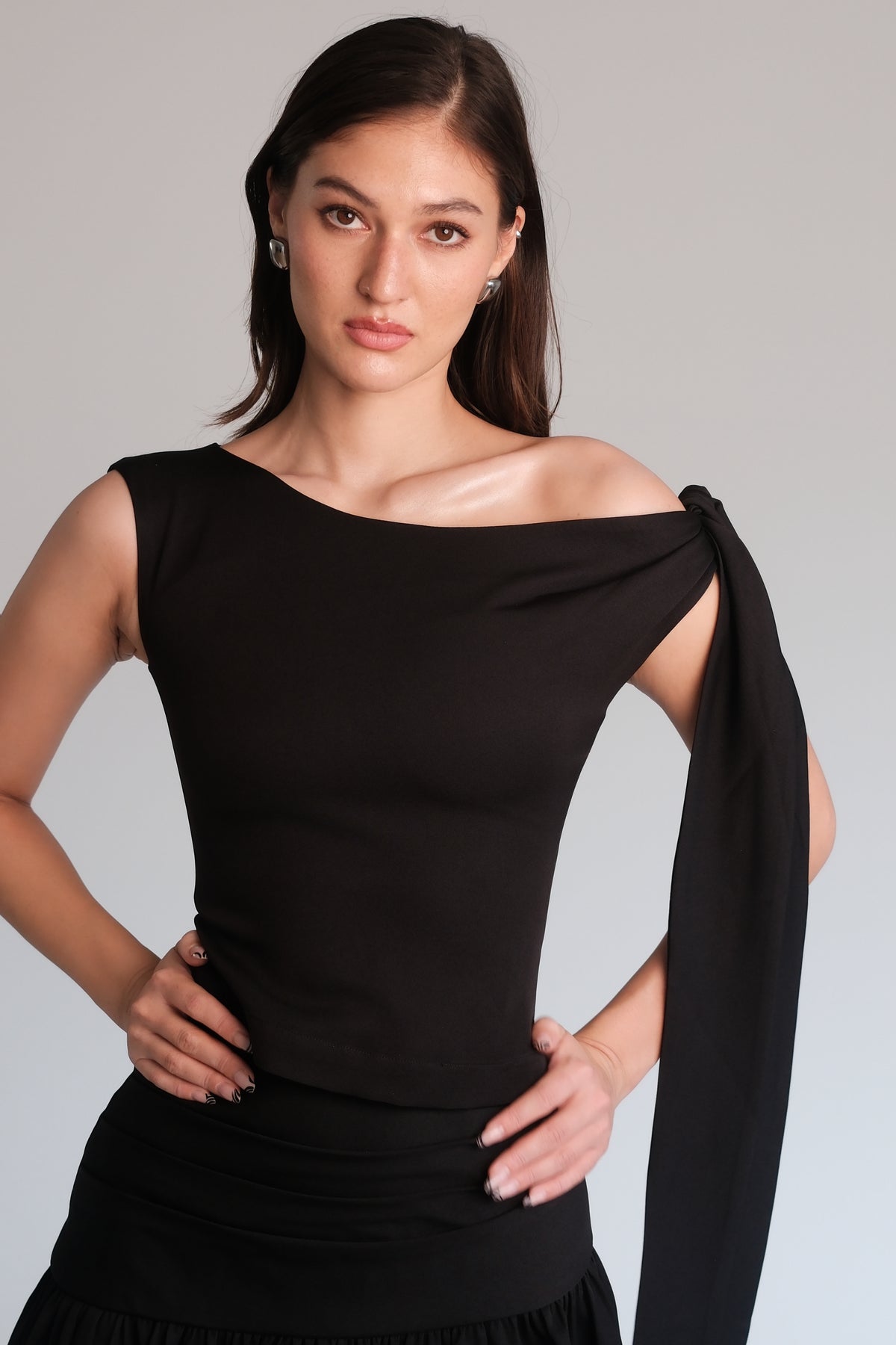 Noelle Bow Top Black