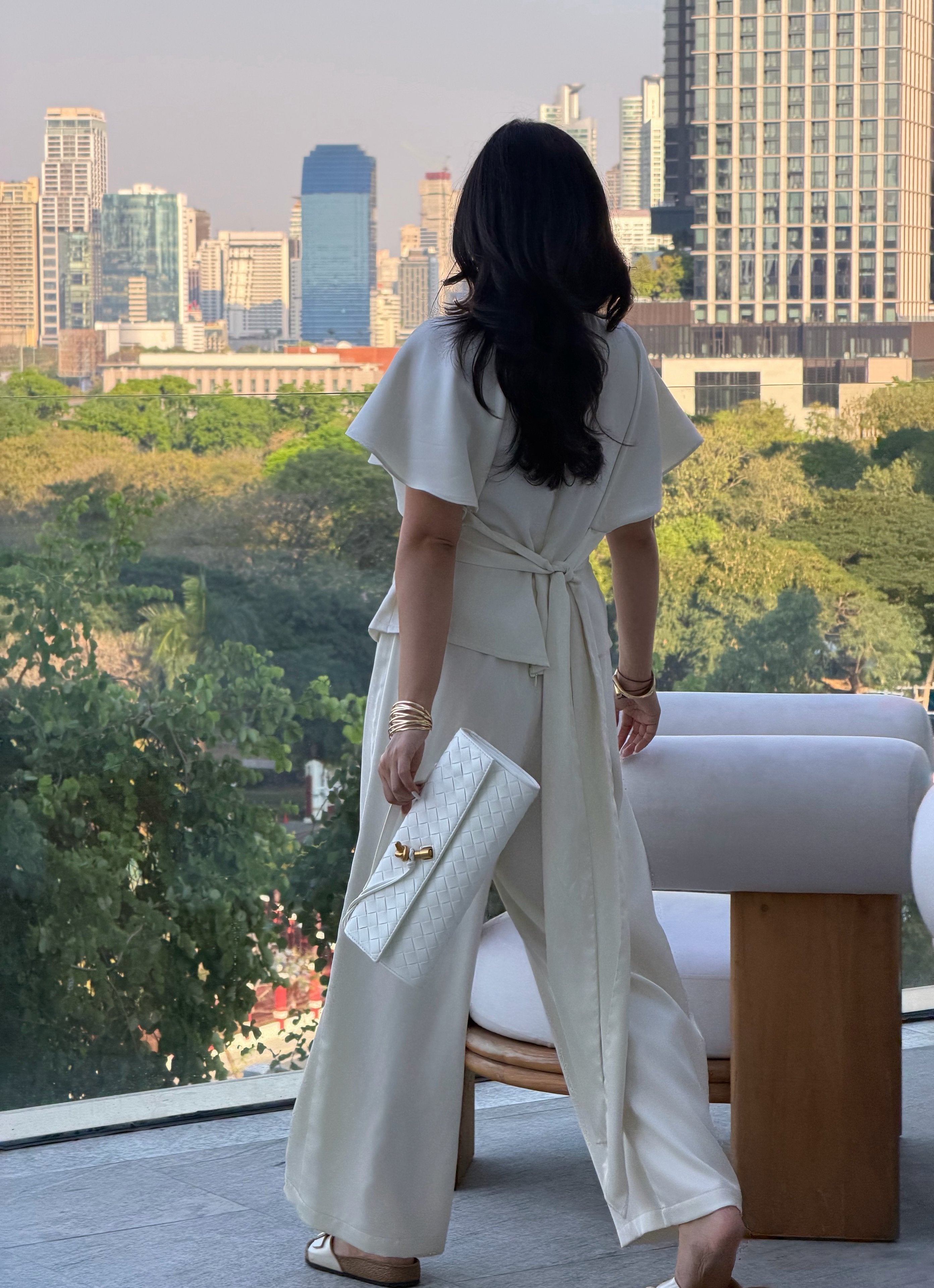 [Pre-Order] Satin Bat Sleeve Top