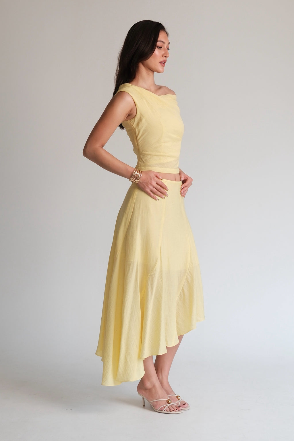 Asymmetric Top Yellow