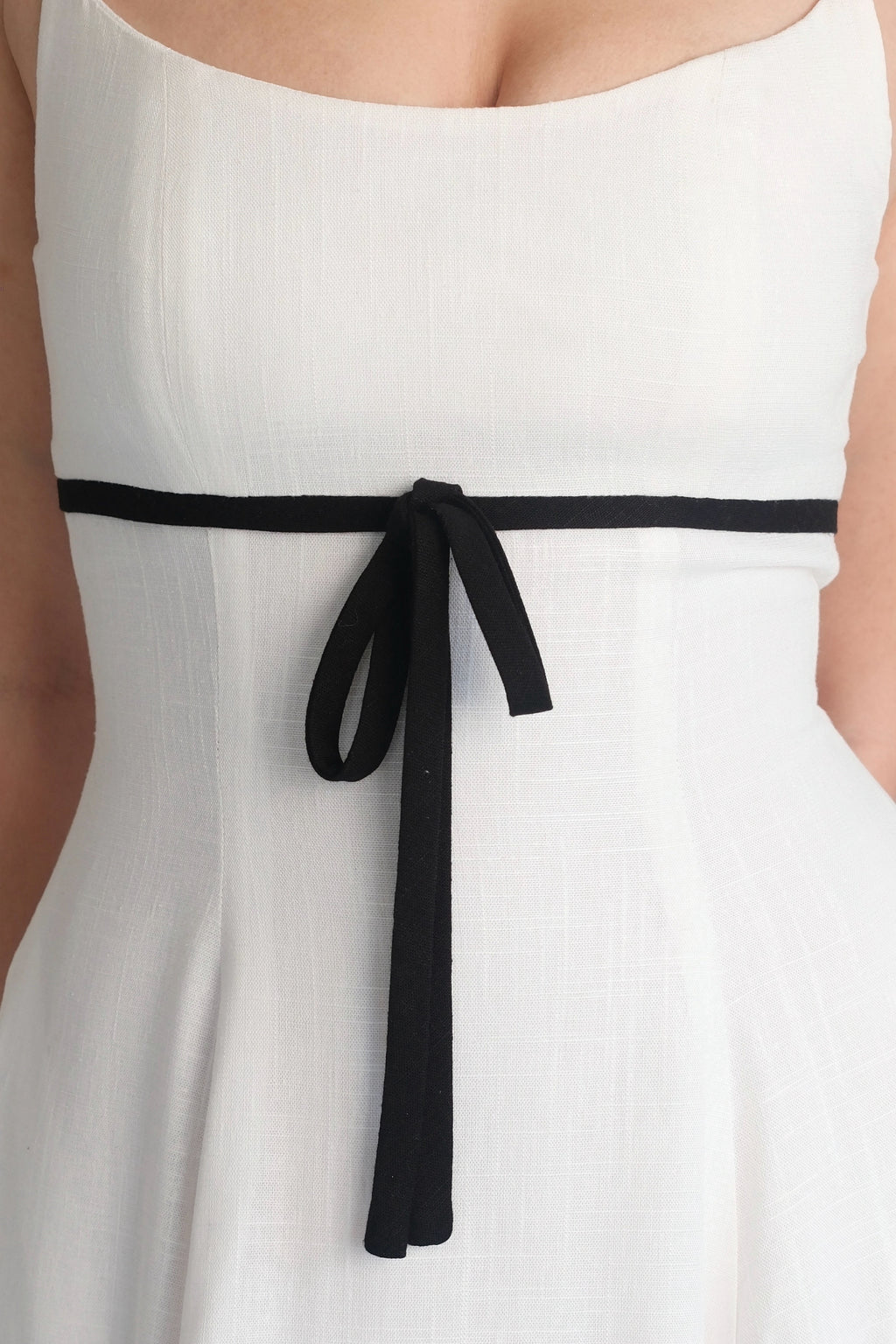 Amélie Dress White with Black
