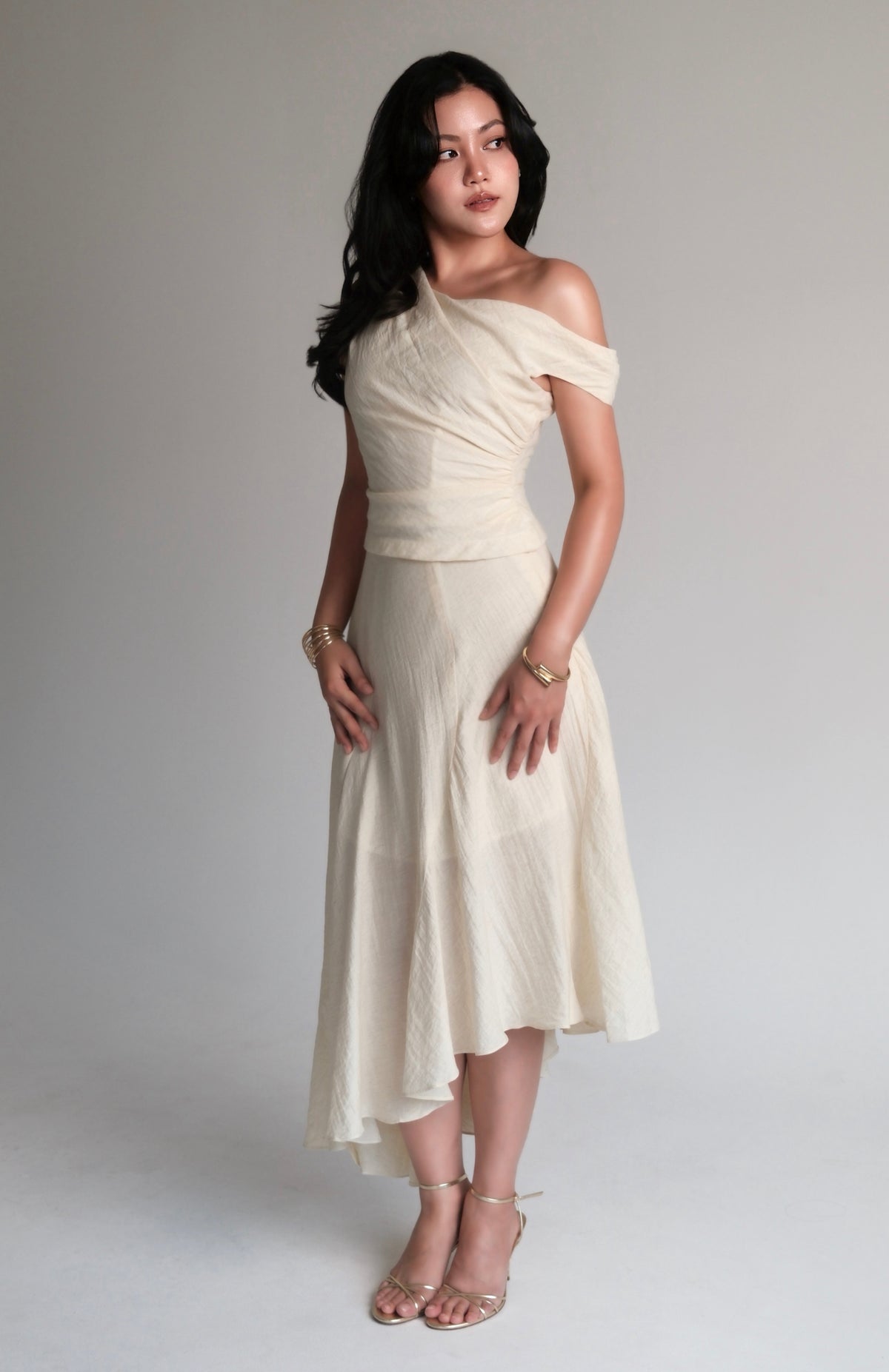Asymmetric Top Cream