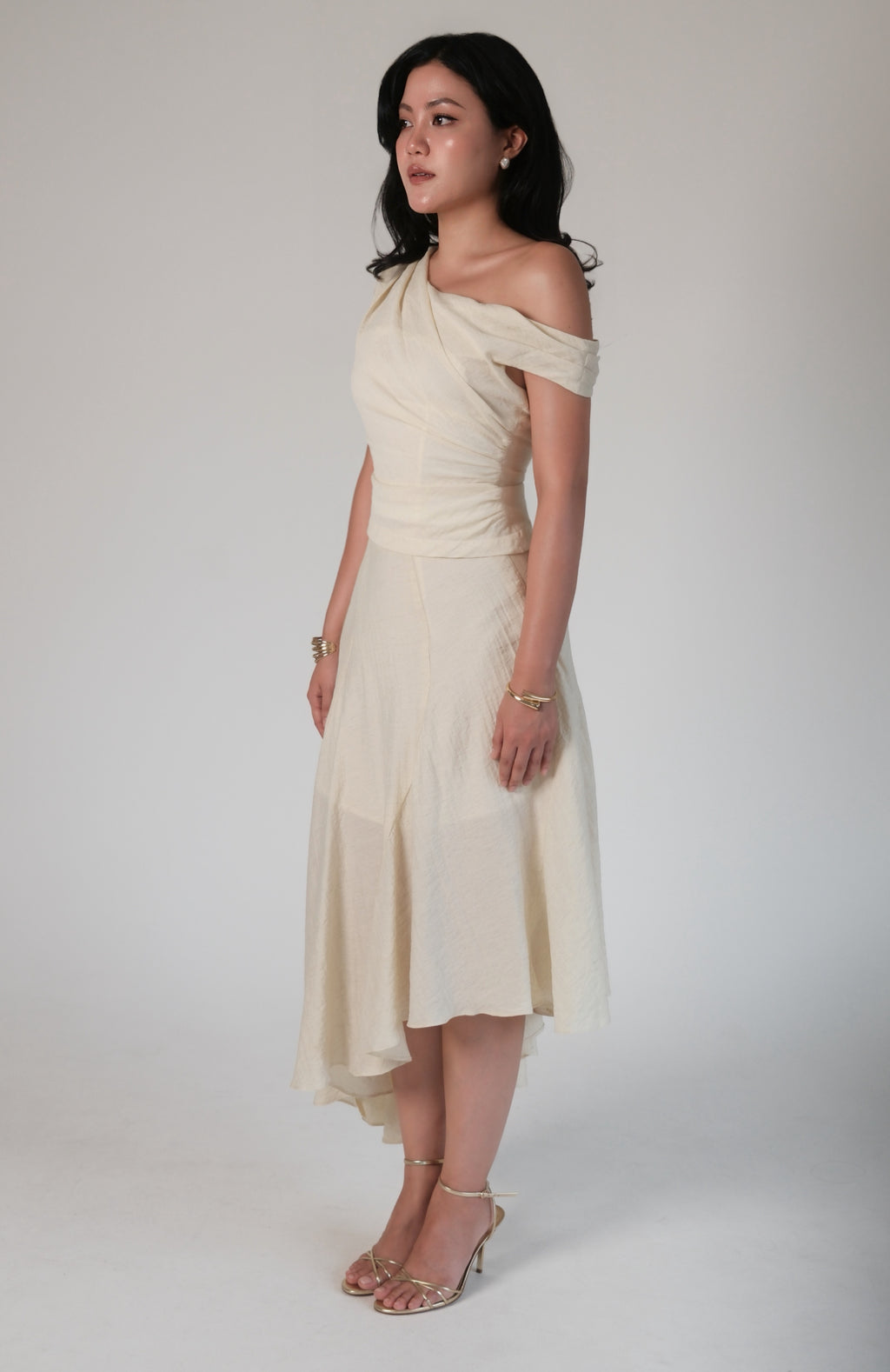 Asymmetric Top Cream