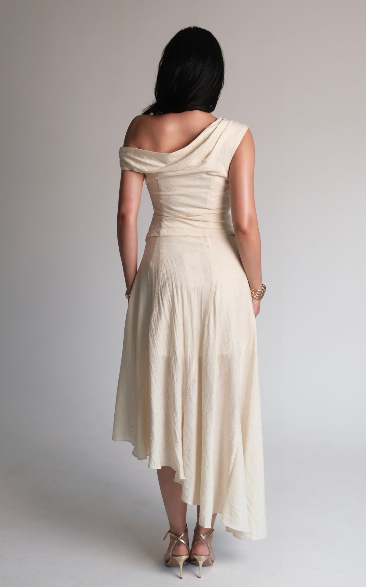 Asymmetric Top Cream