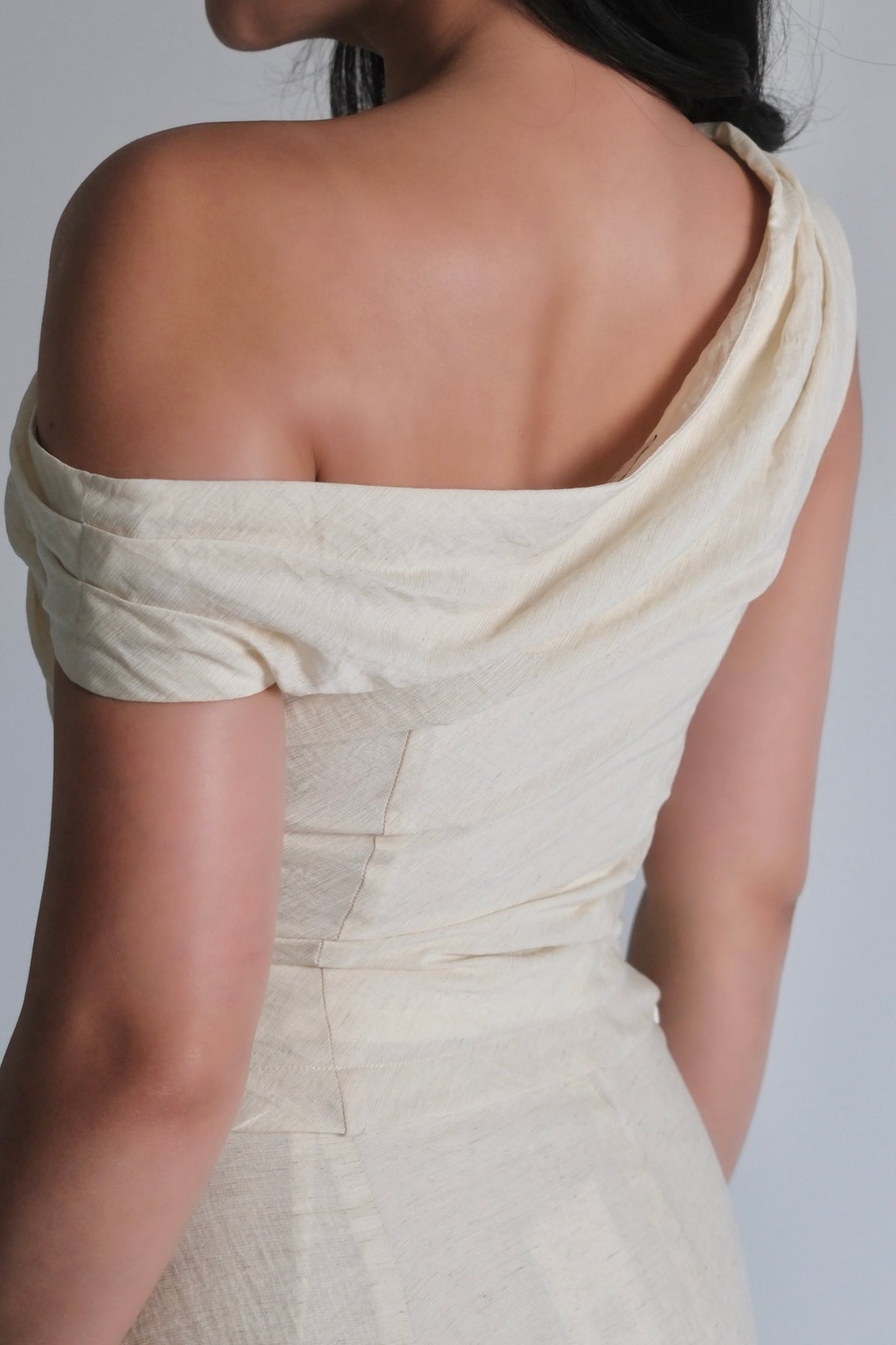 Asymmetric Top Cream