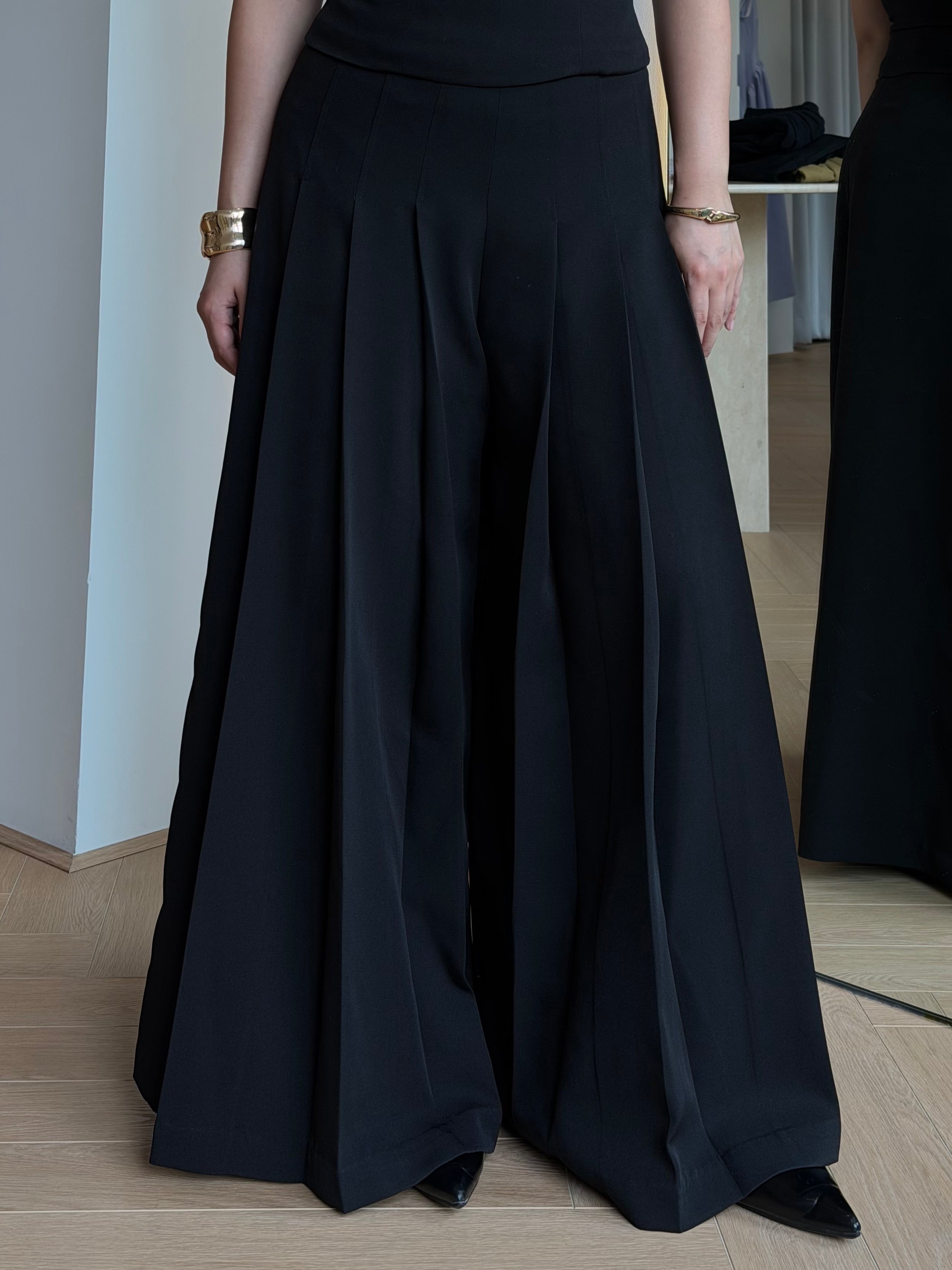[Pre-Order] Pleated Pants