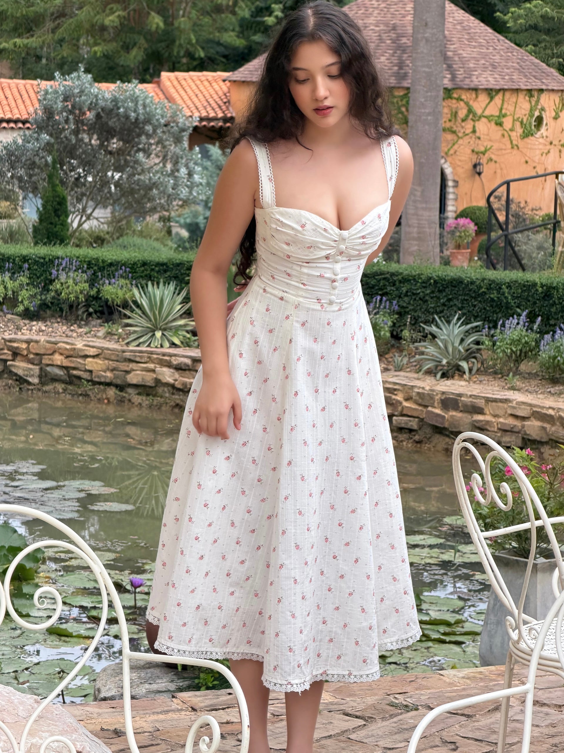 [Pre-Order] Rosalie Midi Dress White / XS