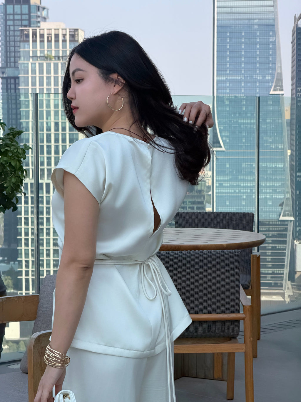 [Pre-Order] Satin Round Neck Top