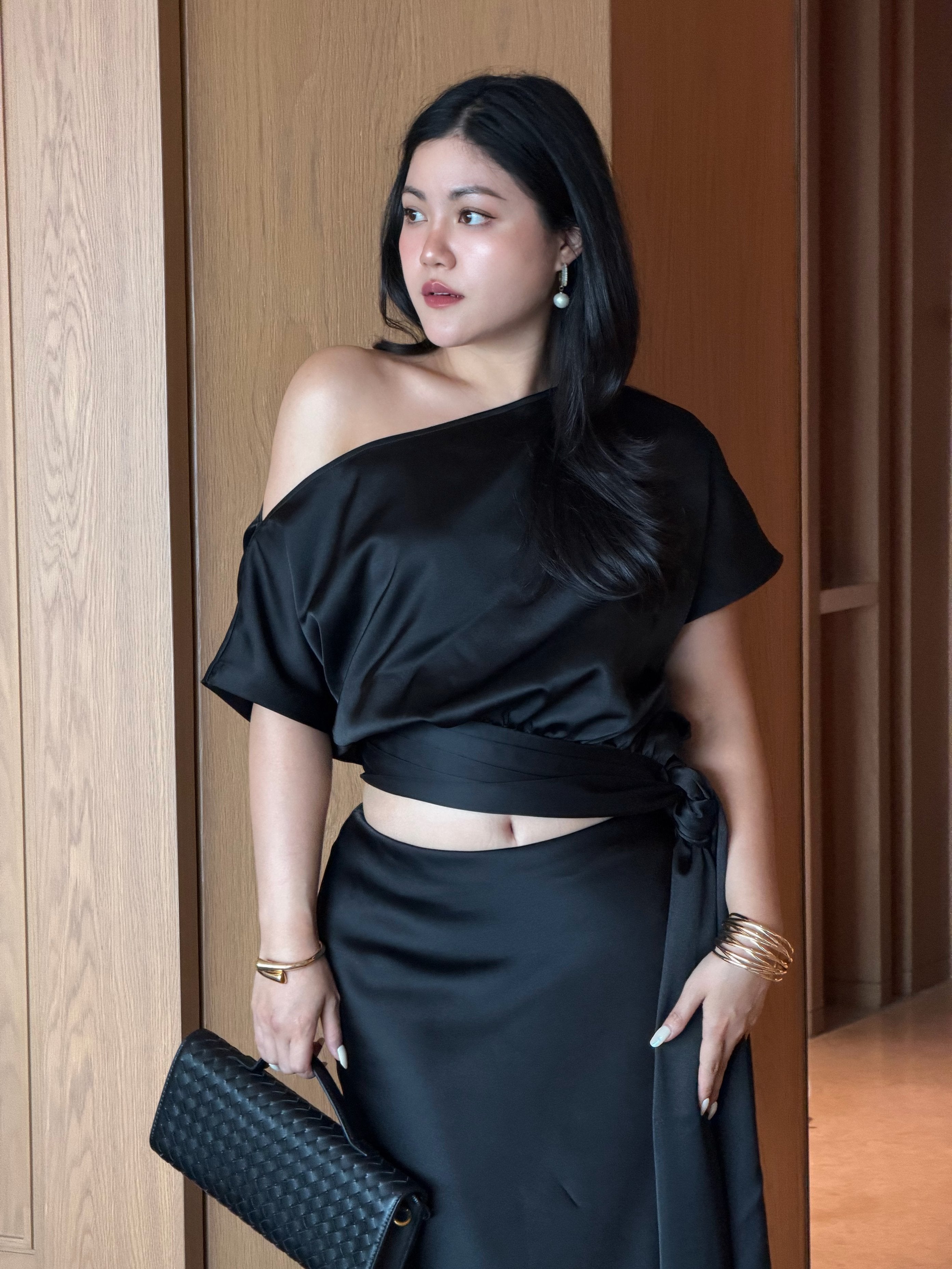 [Pre-Order] Satin Drape Waist Top