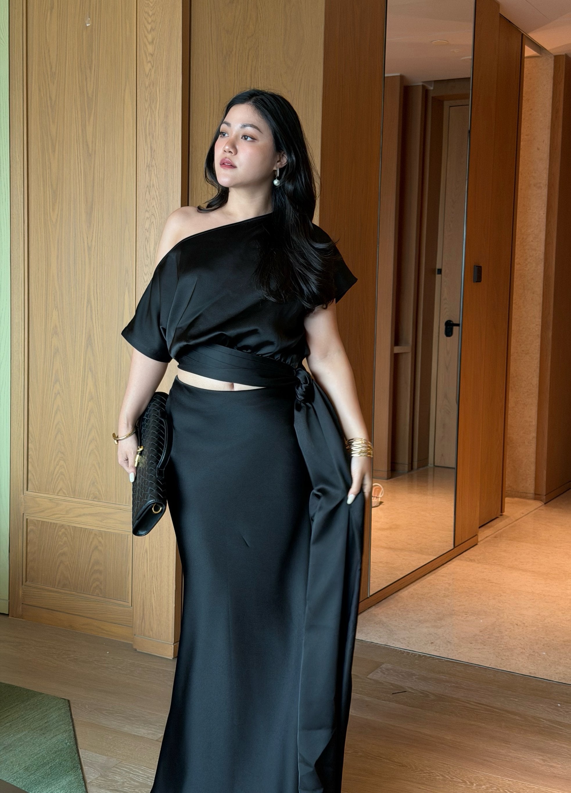 [Pre-Order] Satin Drape Waist Top