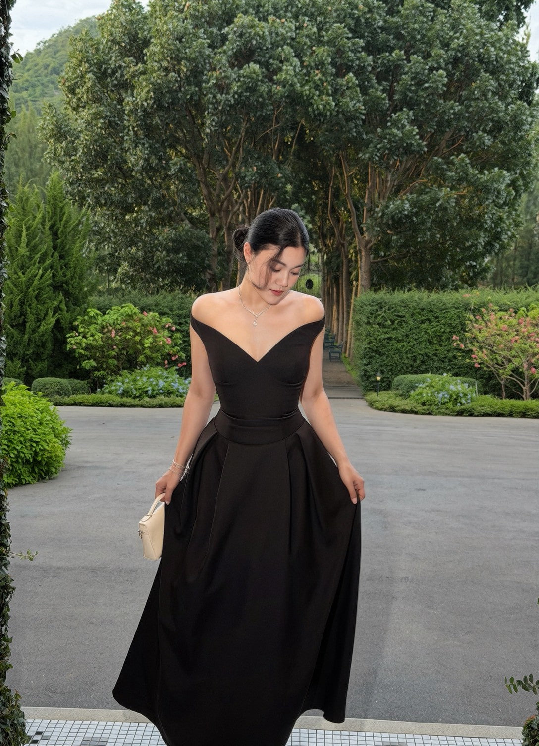 [Pre-Order] Claudia Maxi Dress