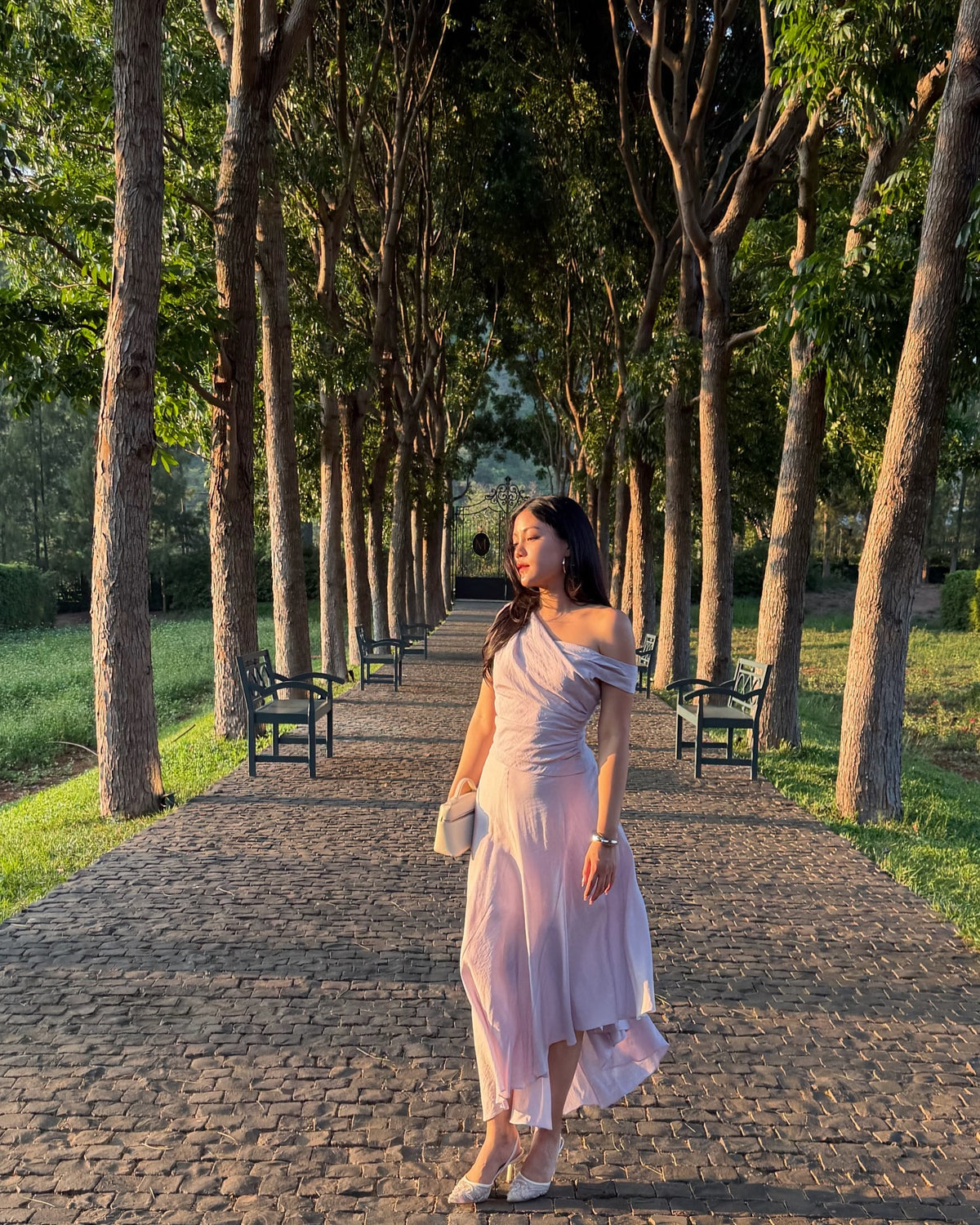 Pre sale starts today at 18.00 via line @ravii.bkk 💜#rvasymmetricskirt #rvessentialasymmetrictop