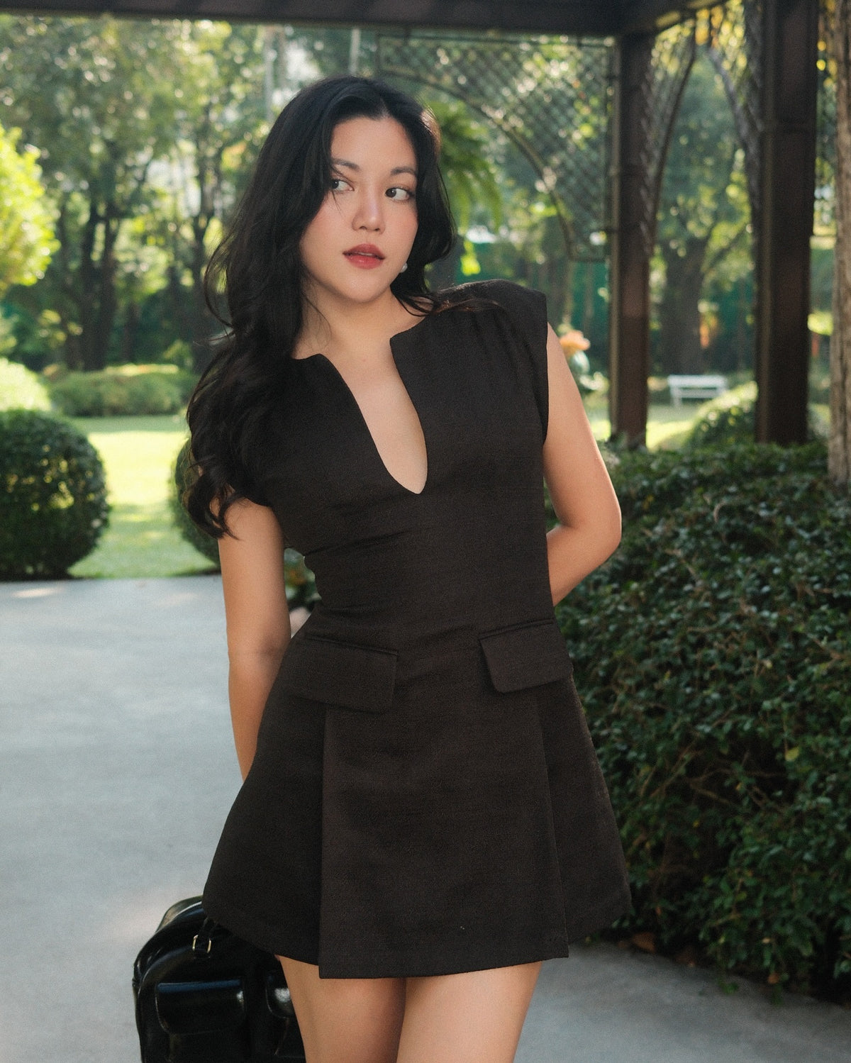 Our most loved mini dress is now back in stock with new shade 🖤〰️ Fabric: Tweed〰️ Color: Black, Cream〰️ Price: 2,890....