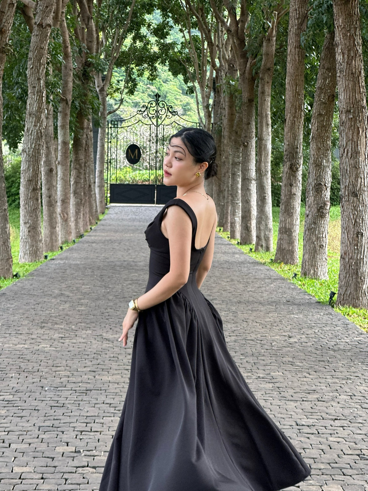 Vivienne maxi dress is now available via Lazada, Shopee 🦋#rvviviennemaxidress