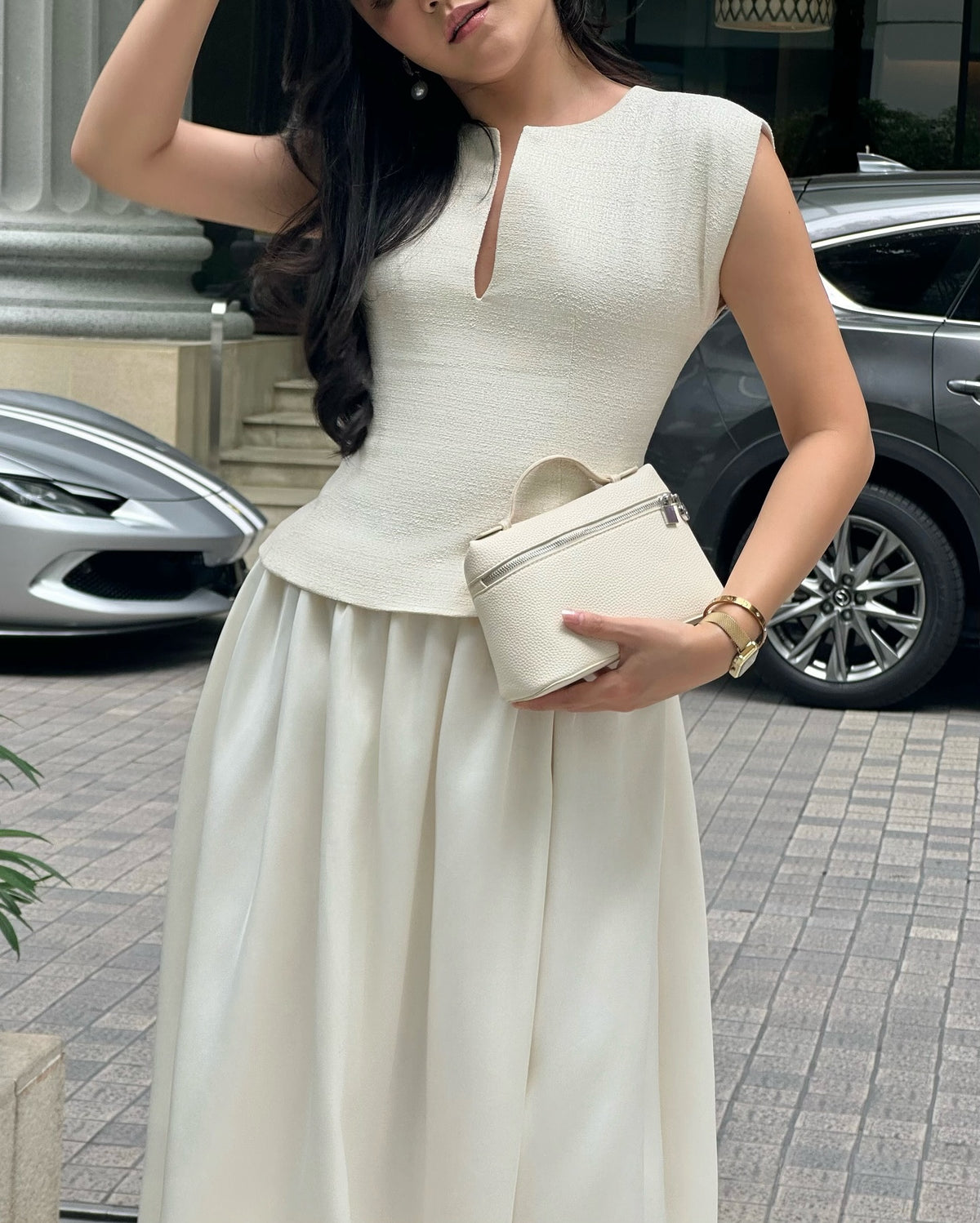 A perfect contrast on texture — Blair Top in tweed matched with Blair Balloon Skirt in satin.〰️Blair top 1,990.-〰️Bla...
