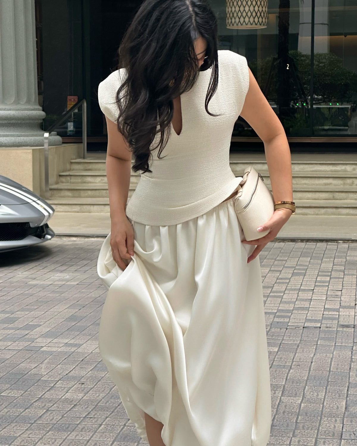 A perfect contrast on texture — Blair Top in tweed matched with Blair Balloon Skirt in satin.〰️Blair top 1,990.-〰️Bla...