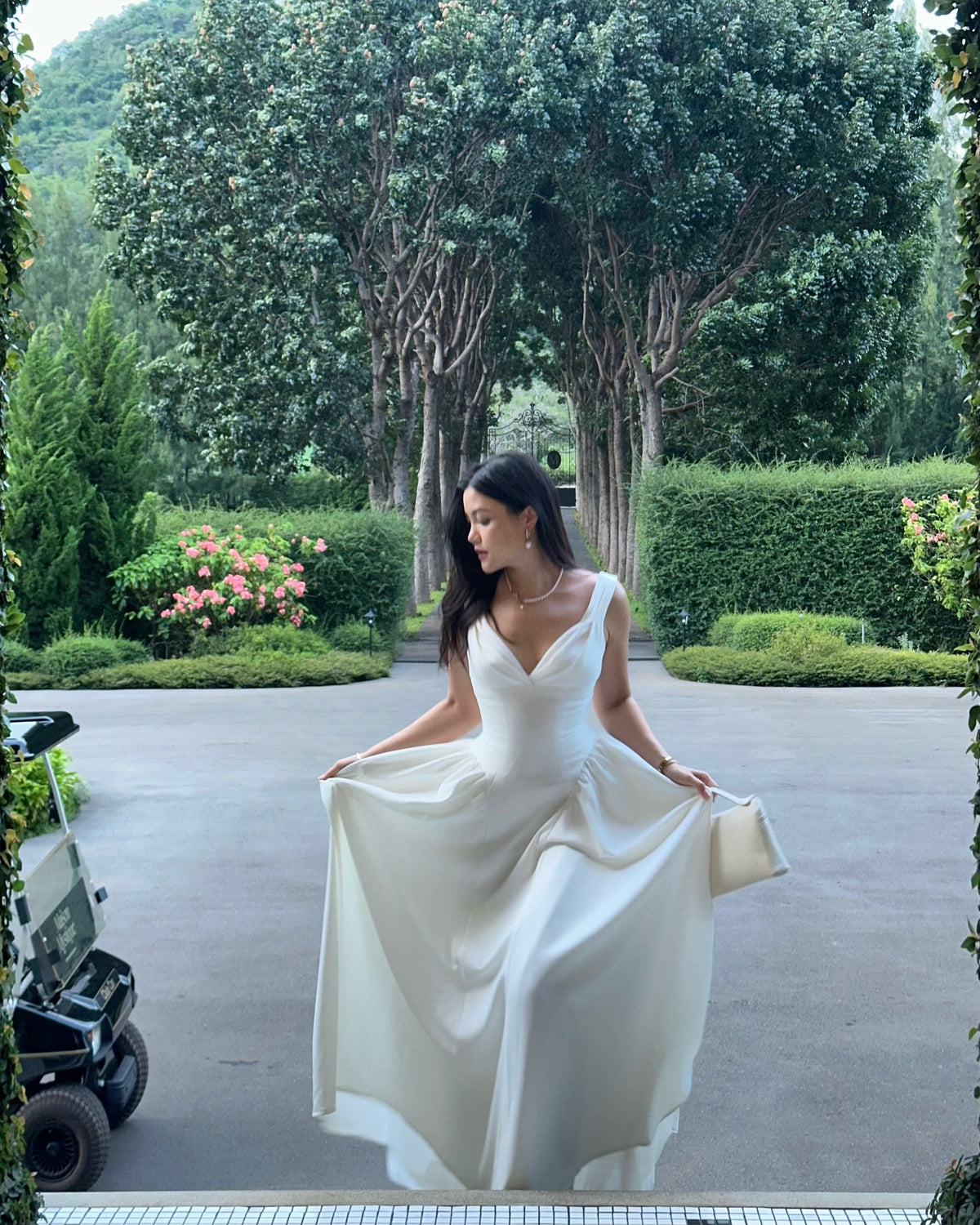 Vivienne maxi dress in white 🤍🦢#rvviviennemaxidress