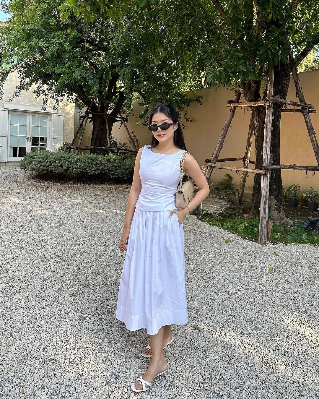 Spotted k. @yanisa._ in Lady set 🤍#rvladyboatnecktop #rvladyclassicskirt