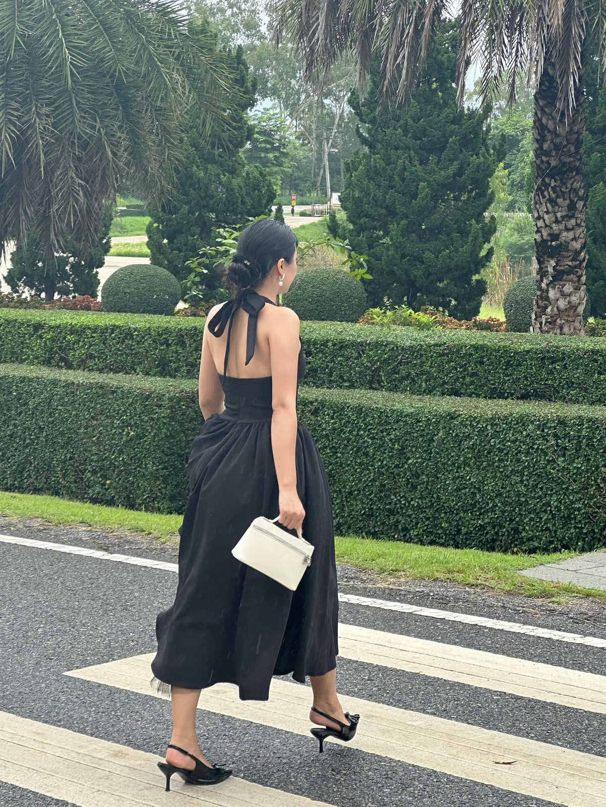 Elodie Maxi Dress in Black — where structure meets softness.A dress that holds its shape yet dances with the breeze. ...