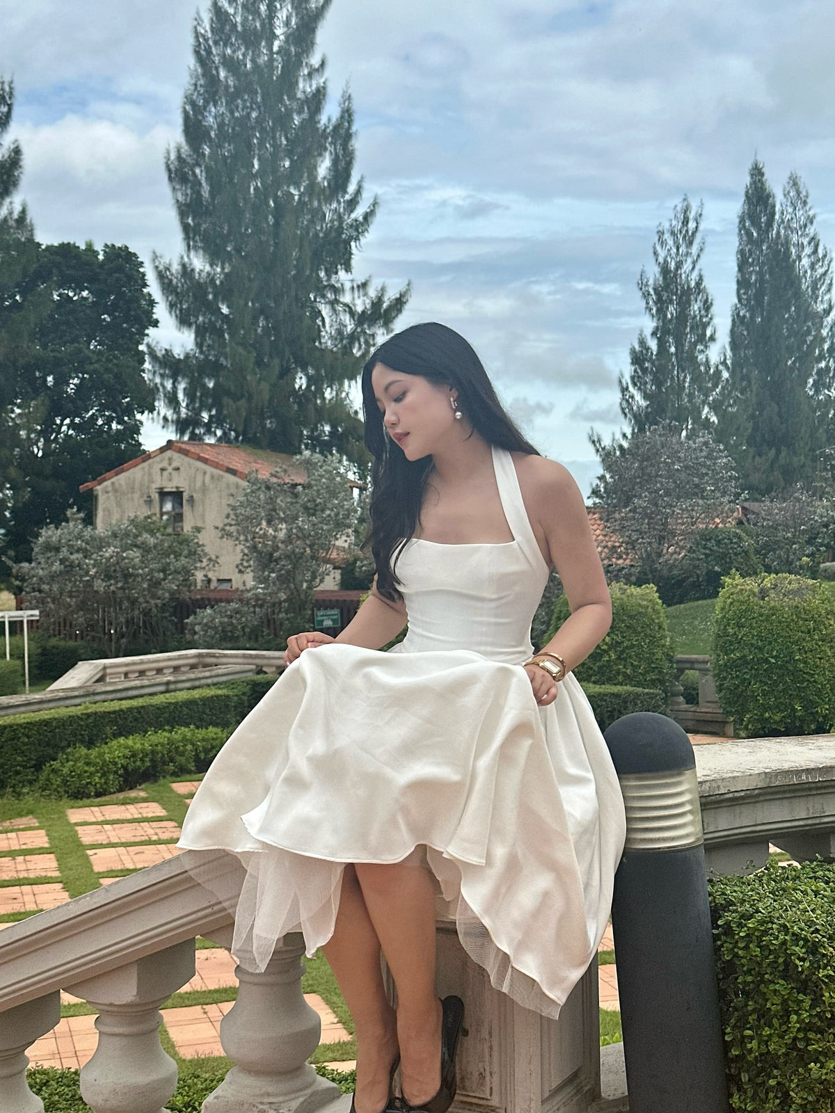 Elodie Maxi Dress 🤍The Elodie MaxiDress features a flattering neckline and fitted waist, paired with a mesh-layered s...