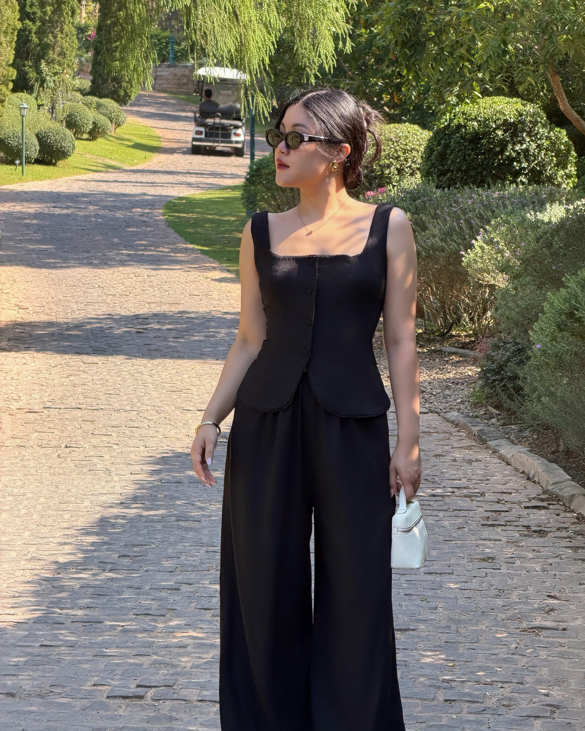 Sophie top in black paired with Sophie lounge pants and Amelie skirt🖤#rvsophietop #rvsophieskirt #rvamelieskirt