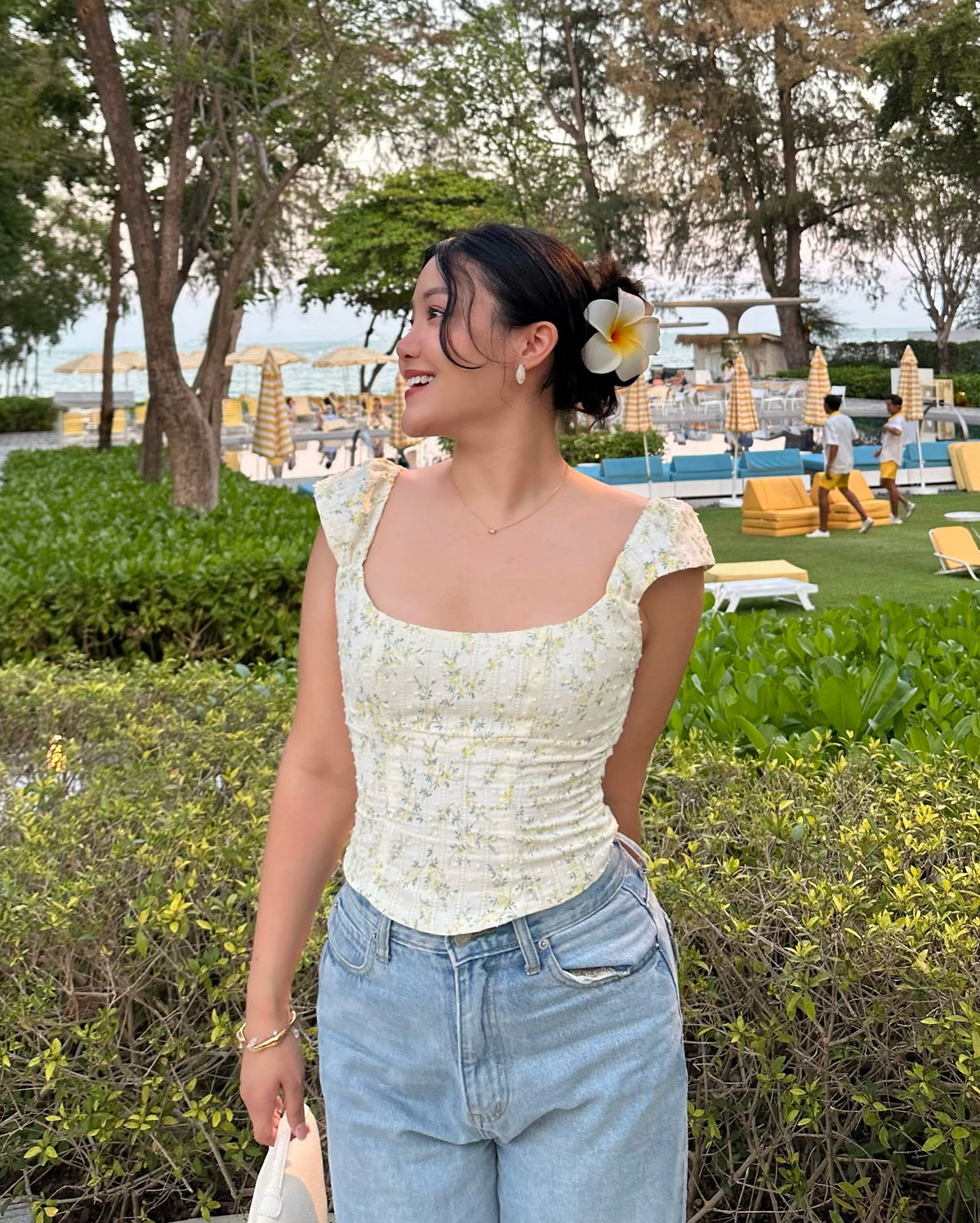 In the mood for sunshine ☀️🌸 Wildflower top〰️price: 1,590〰️ size:Xs - bust 31 waist 25S - bust 33 waist 27M - bust 35...