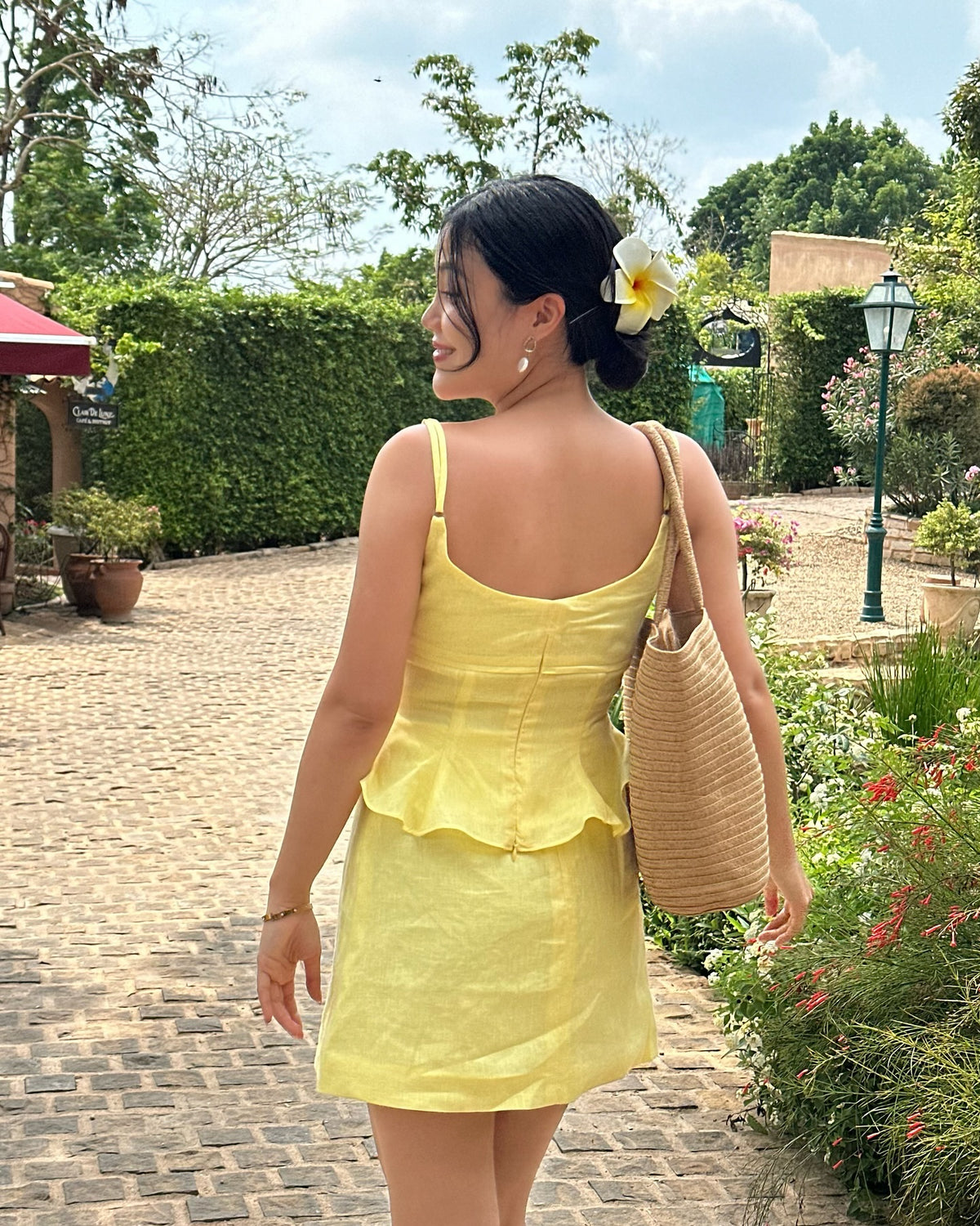 Shade of summer 🍋〰️ Amelie top 2,490.-〰️ Amelie skirt 1,890.-#rvamelietop #rvamelieskirt