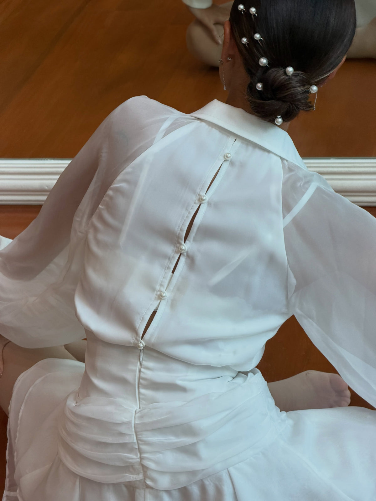 Softness was never weakness.Inspired by the quiet strength of ballet, Soft City Poise is a collection that celebrates...