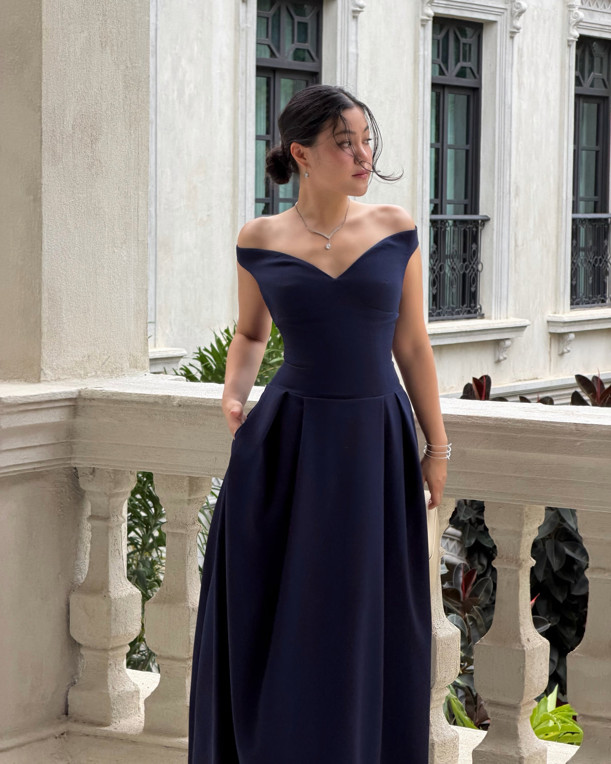 Claudia maxi dress in navy 🤍#rvclaudiamaxidress