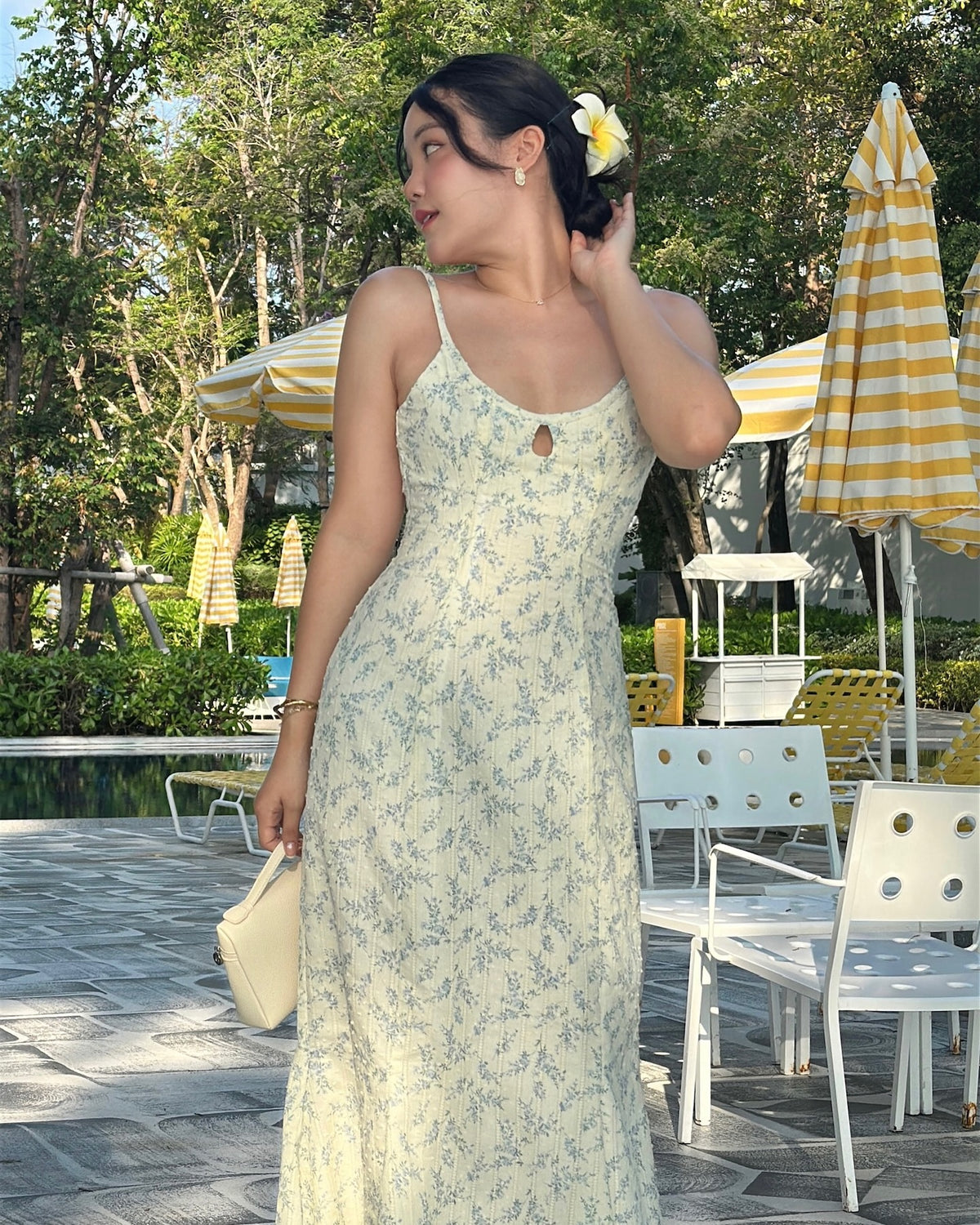 Wildflower Maxi Dress in blue 🦋〰️ Price: 2,990.-〰️ Size:Xs - bust 31; waist 25; hips 36S - bust 33; waist 27; hips 38...
