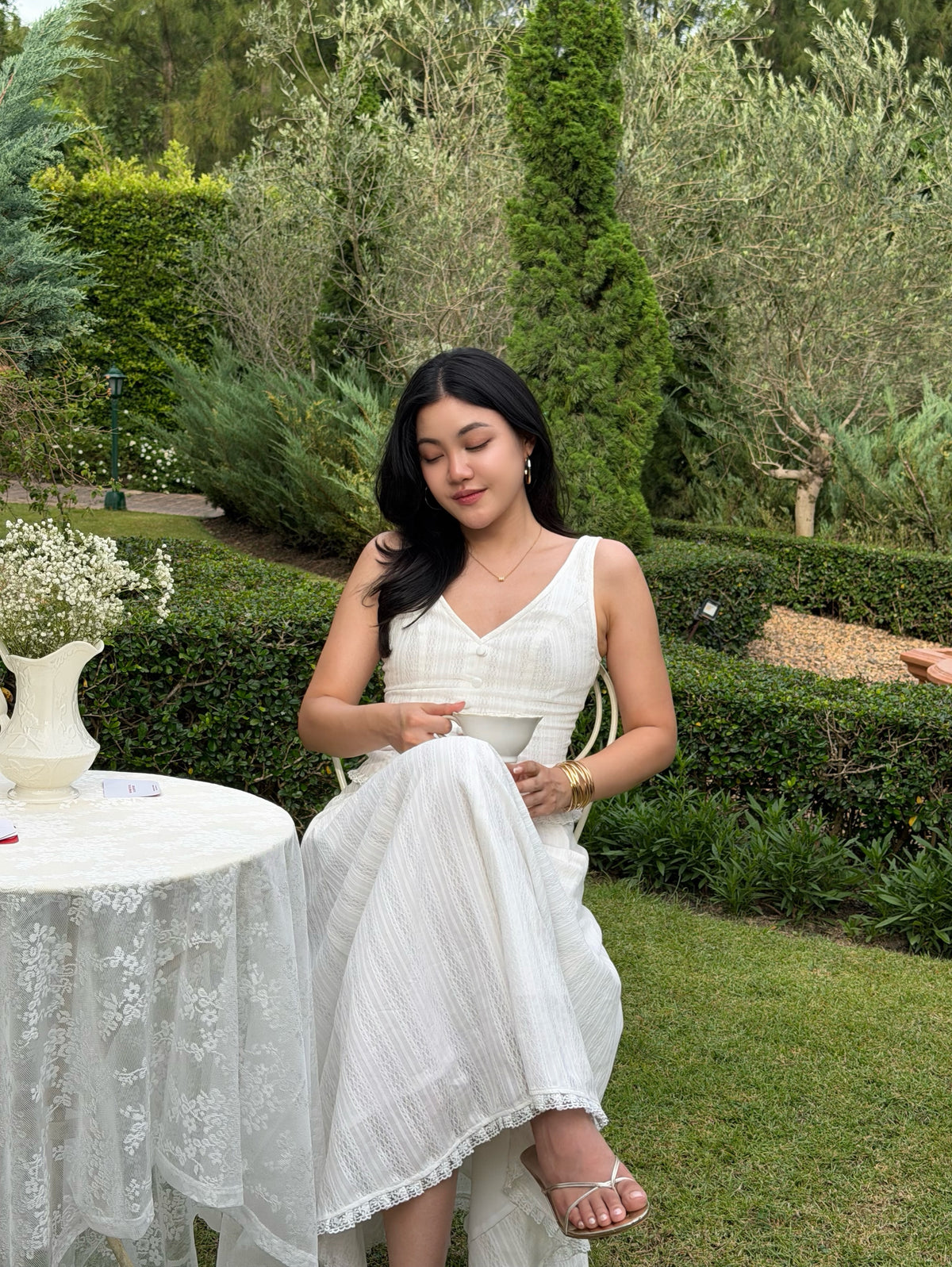 This and do not disturb on 🌙Fit details ✨〰️Viva is wearing Rosette top and Rosette midi skirt in white floral〰️Ploy i...