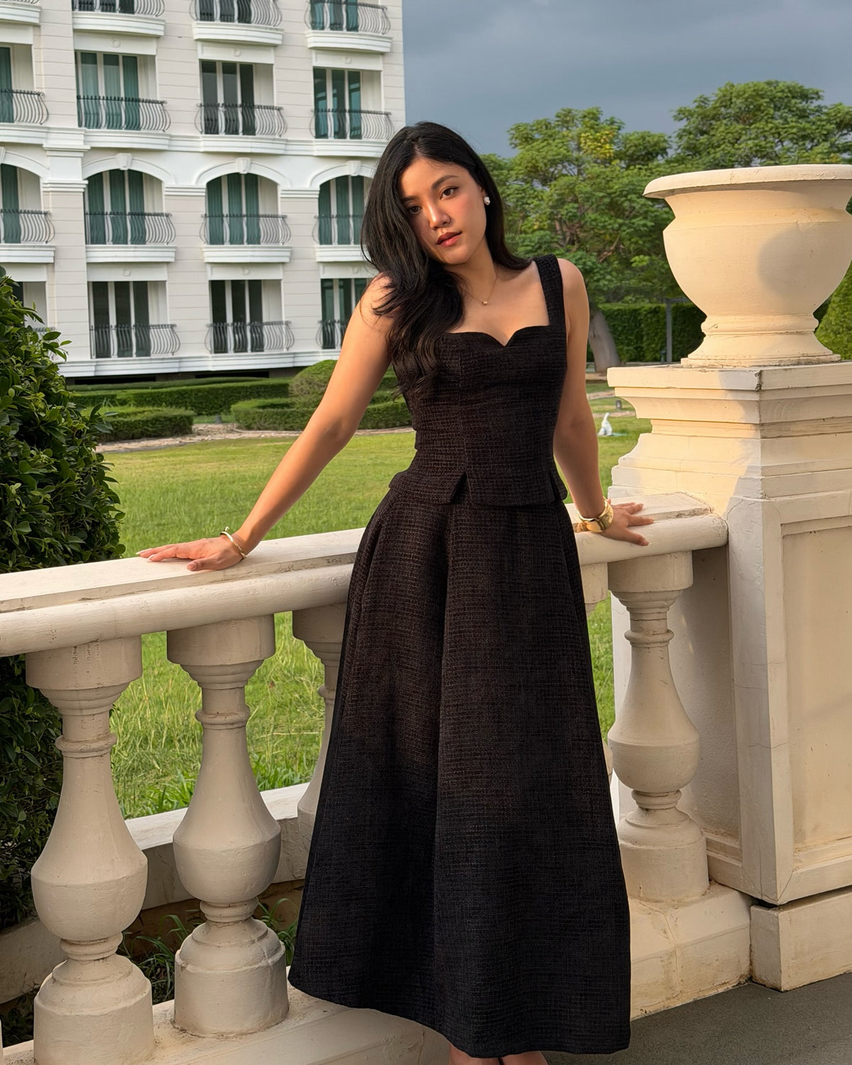 Delphine top paired with Delphine maxi skirt in black 🖤#rvdelphinetop #rvdelphinemaxiskirt